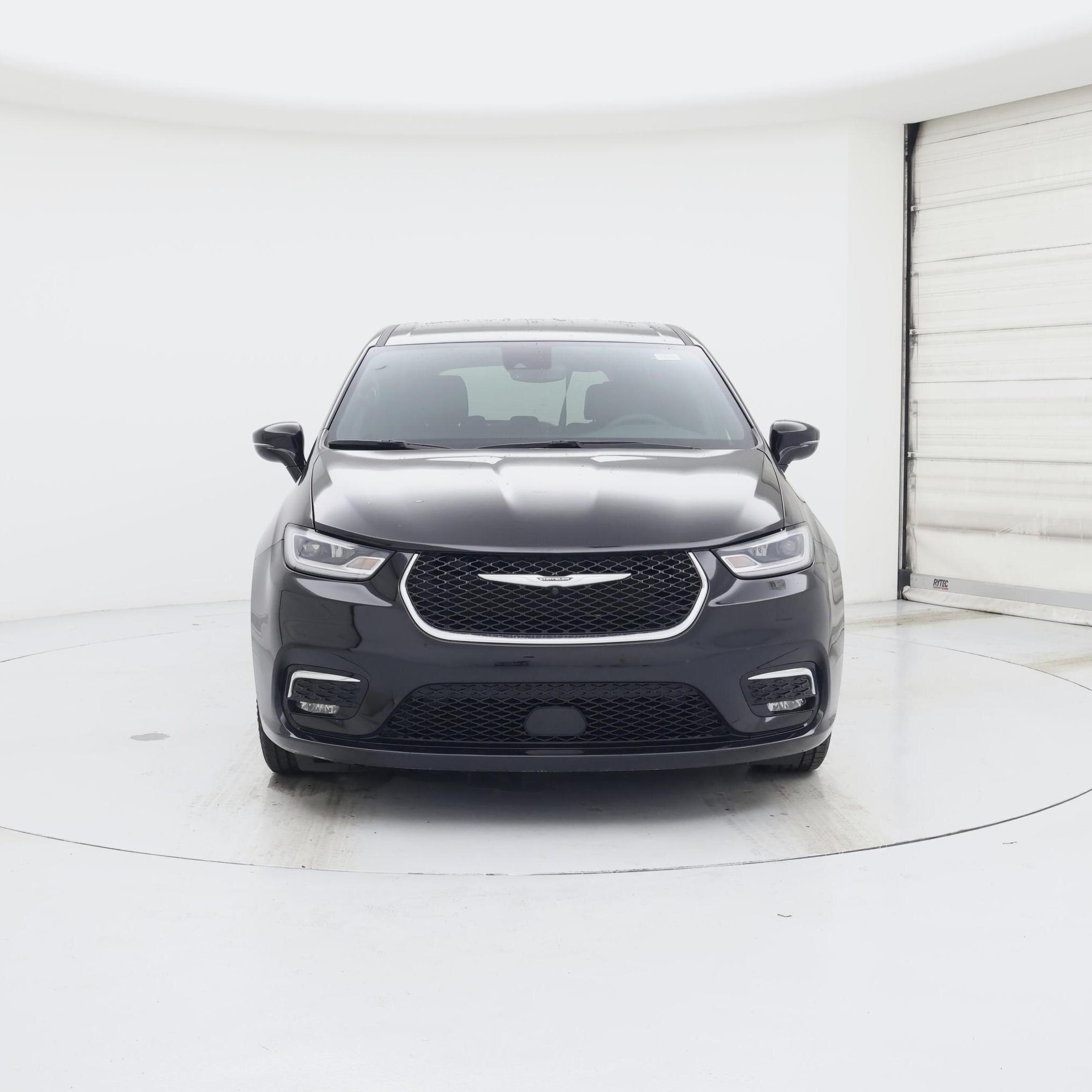 Thumbnail: 2025 Chrysler Pacifica - 5
