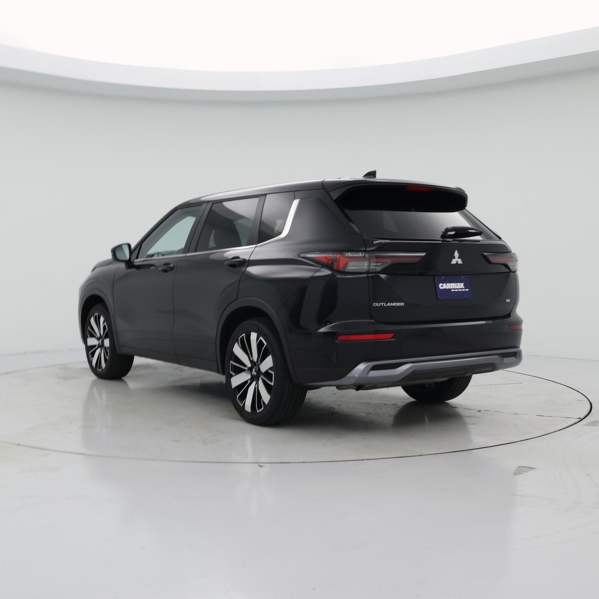 Thumbnail: 2025 Mitsubishi Outlander - 2
