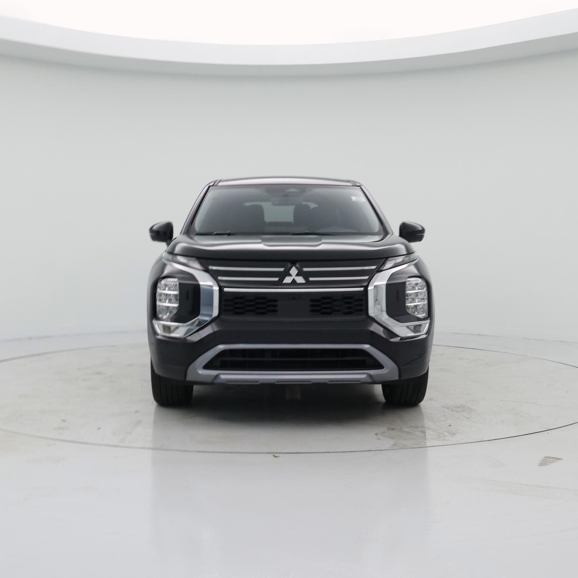 Thumbnail: 2025 Mitsubishi Outlander - 5
