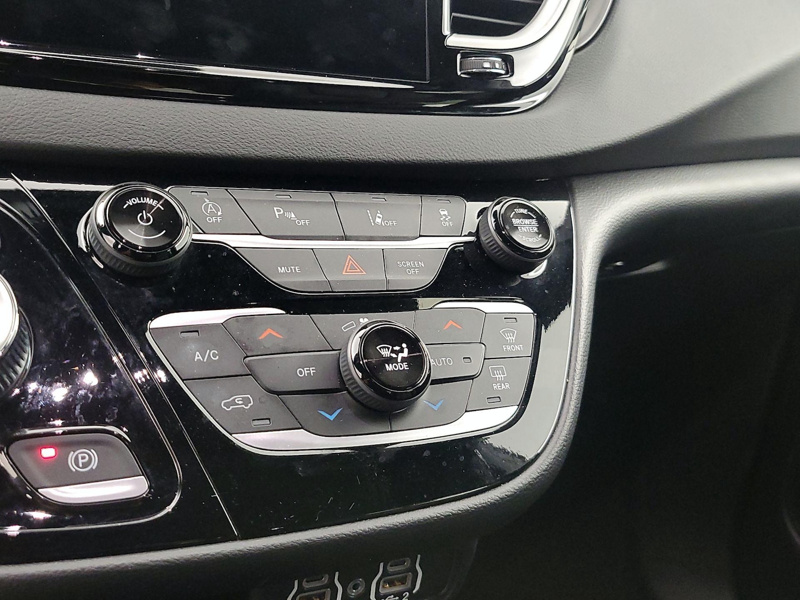 2025 Chrysler Pacifica Select - Photo 17