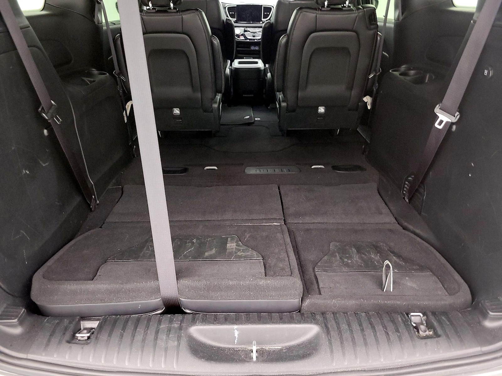 2025 Chrysler Pacifica Select - Photo 23