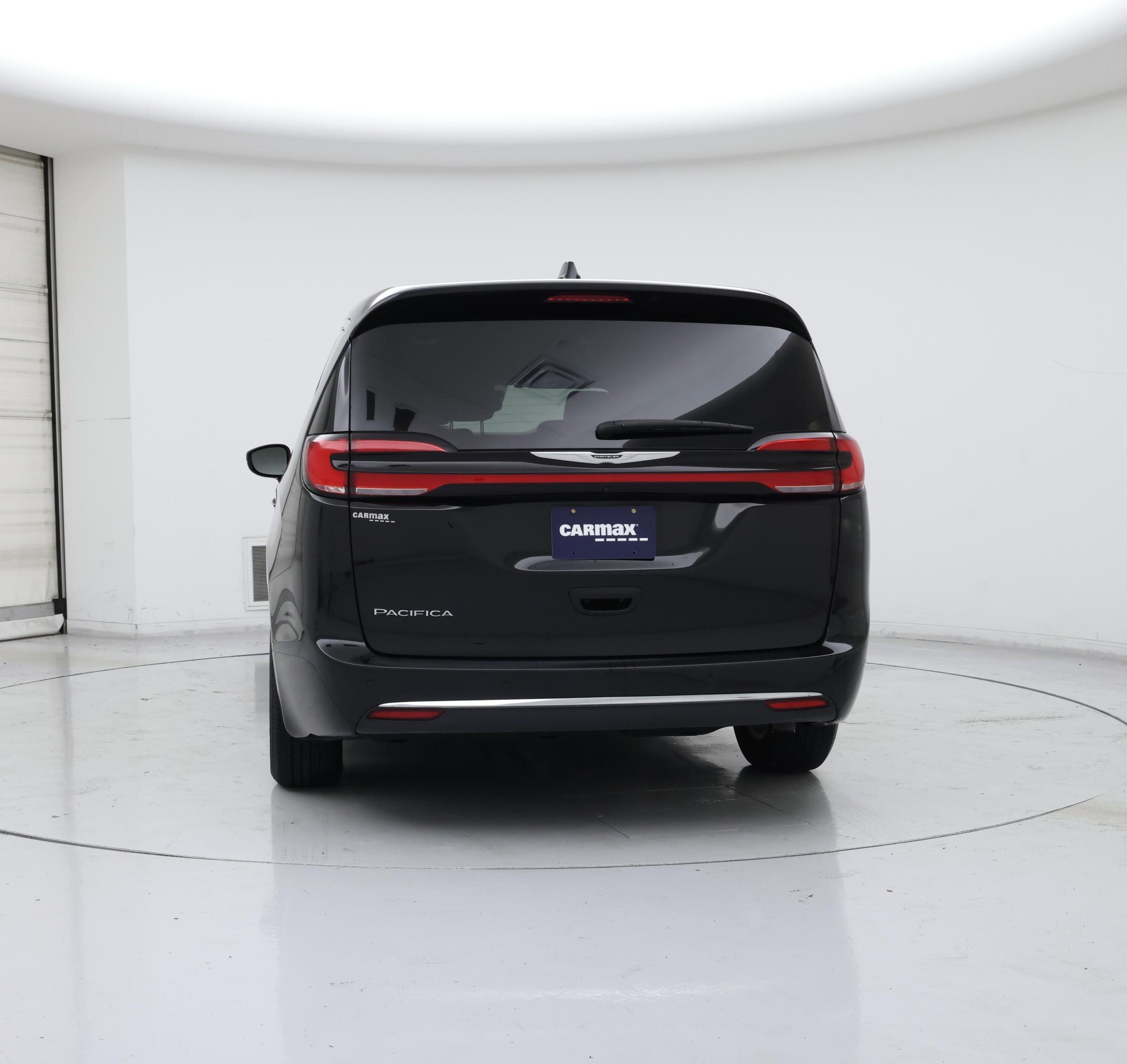 Thumbnail: 2025 Chrysler Pacifica - 6