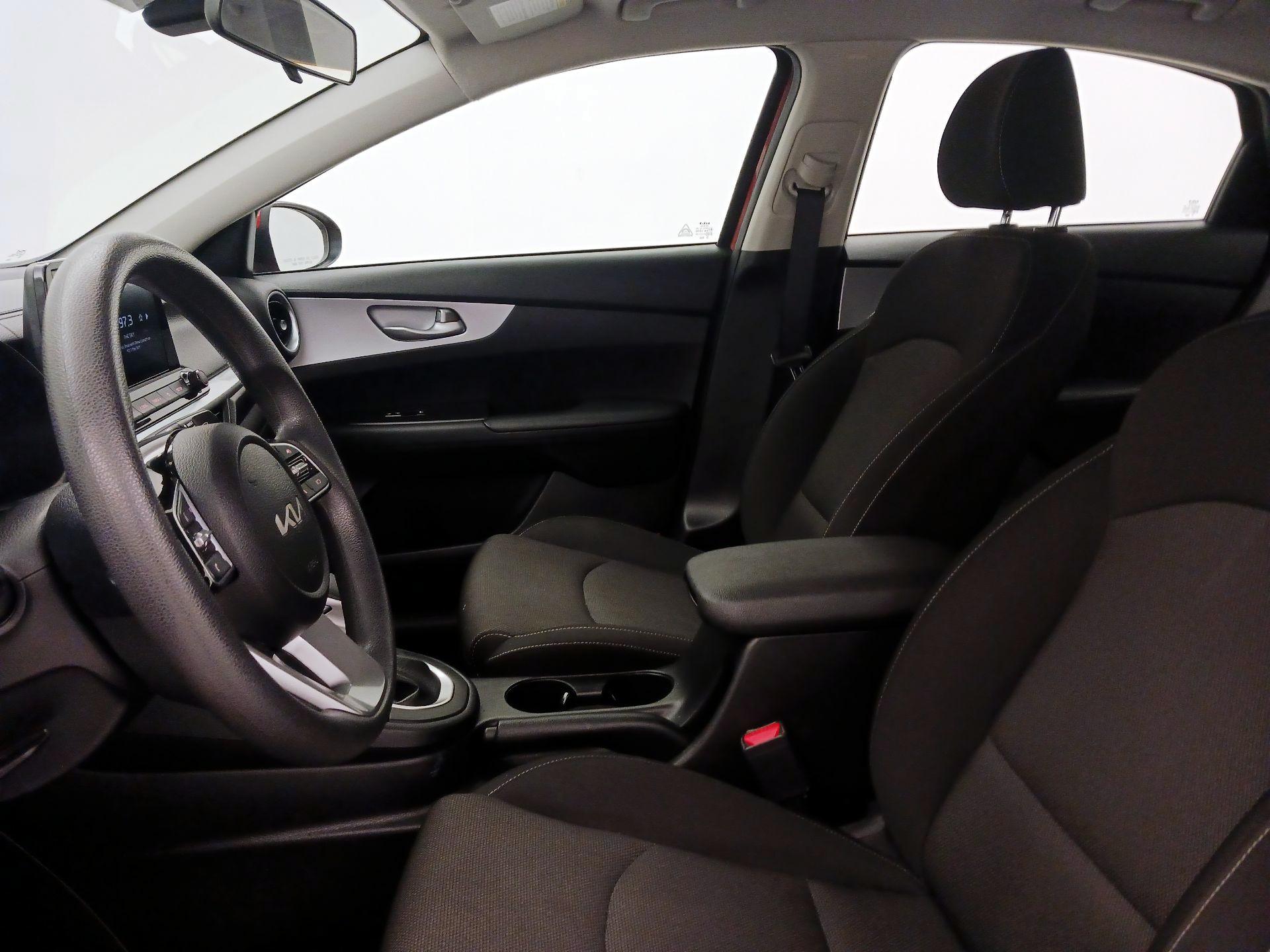 Thumbnail: 2024 Kia Forte - 11