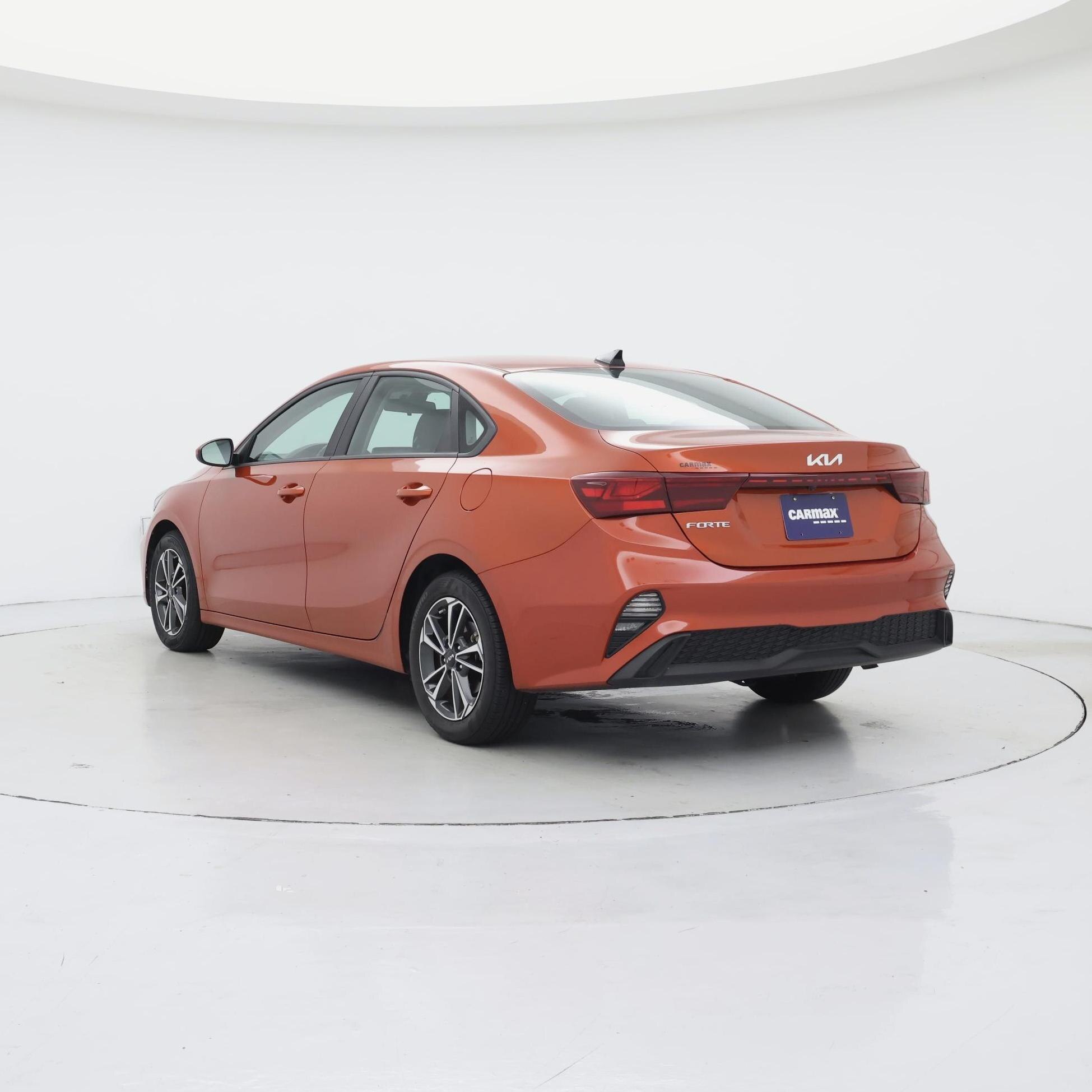 Thumbnail: 2024 Kia Forte - 2