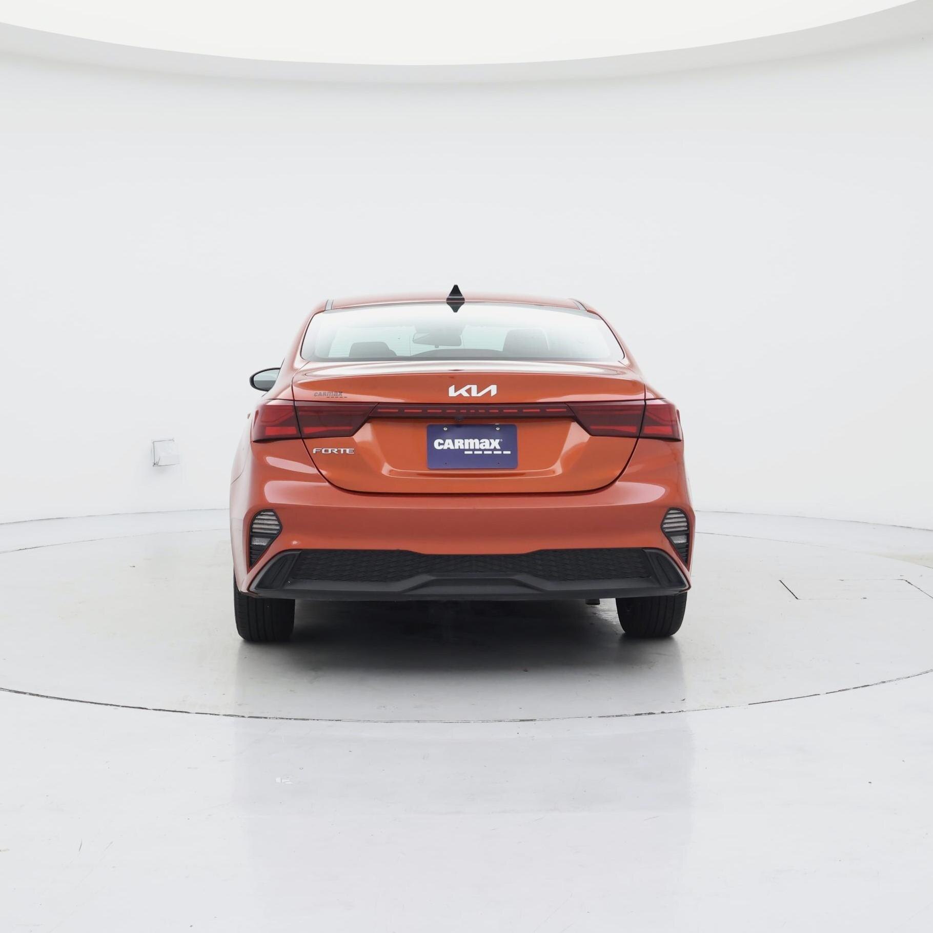 Thumbnail: 2024 Kia Forte - 6