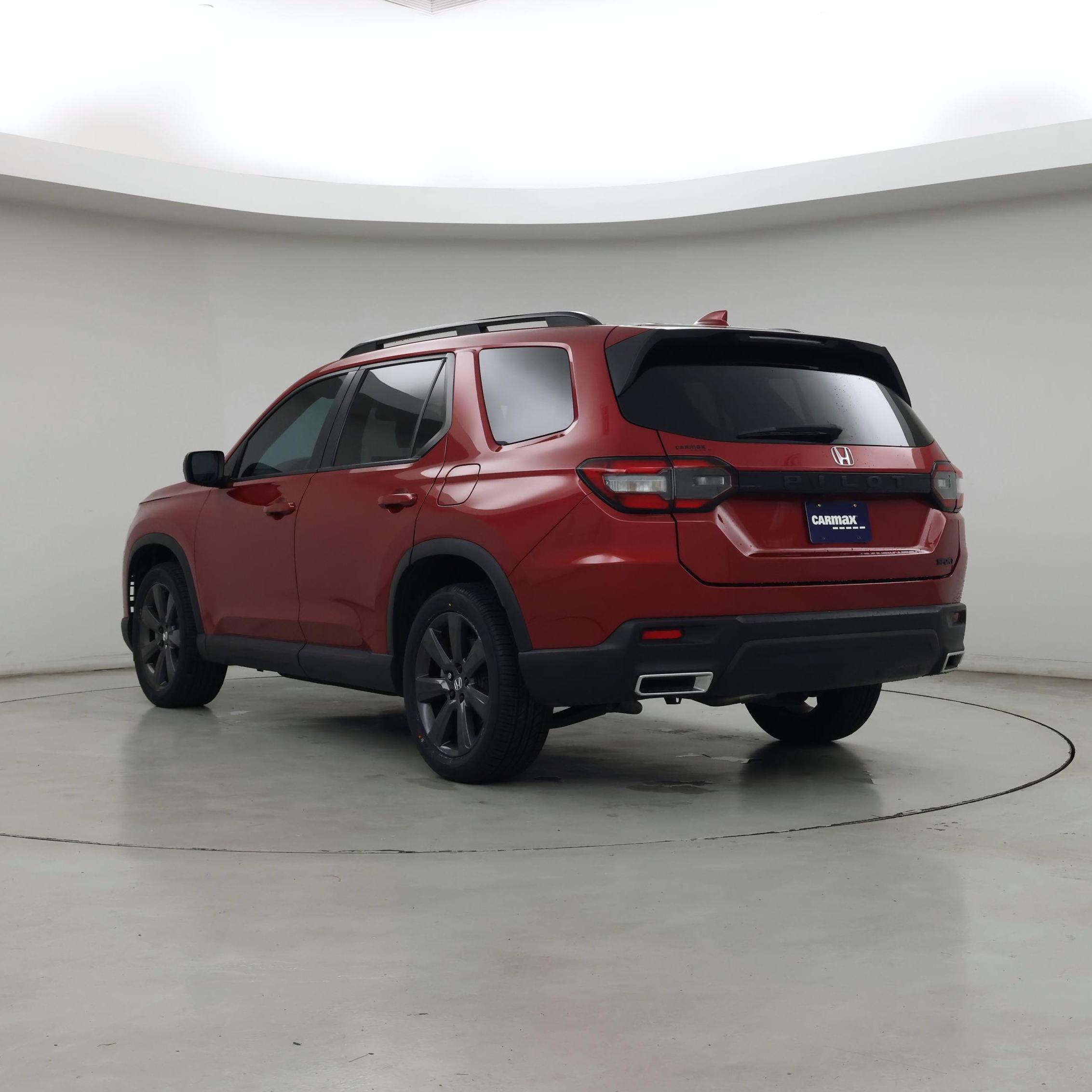 Thumbnail: 2023 Honda Pilot - 2