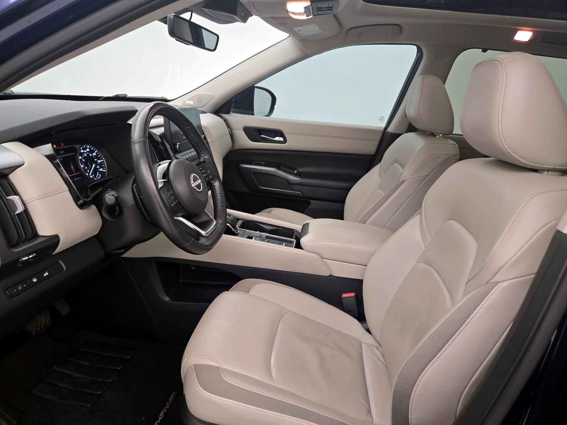 Thumbnail: 2023 Nissan Pathfinder - 11