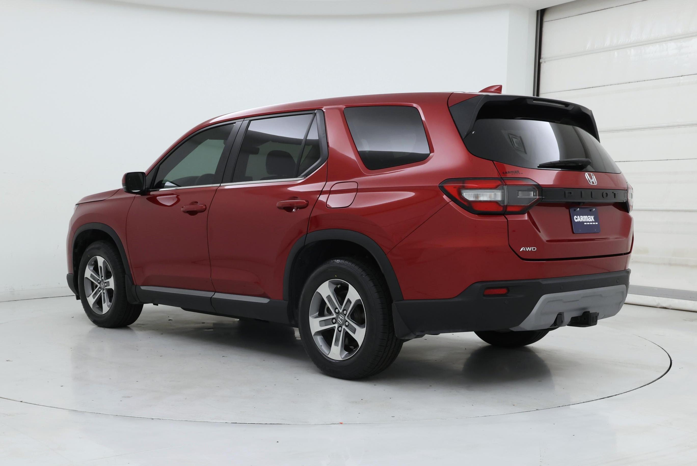 Thumbnail: 2023 Honda Pilot - 2