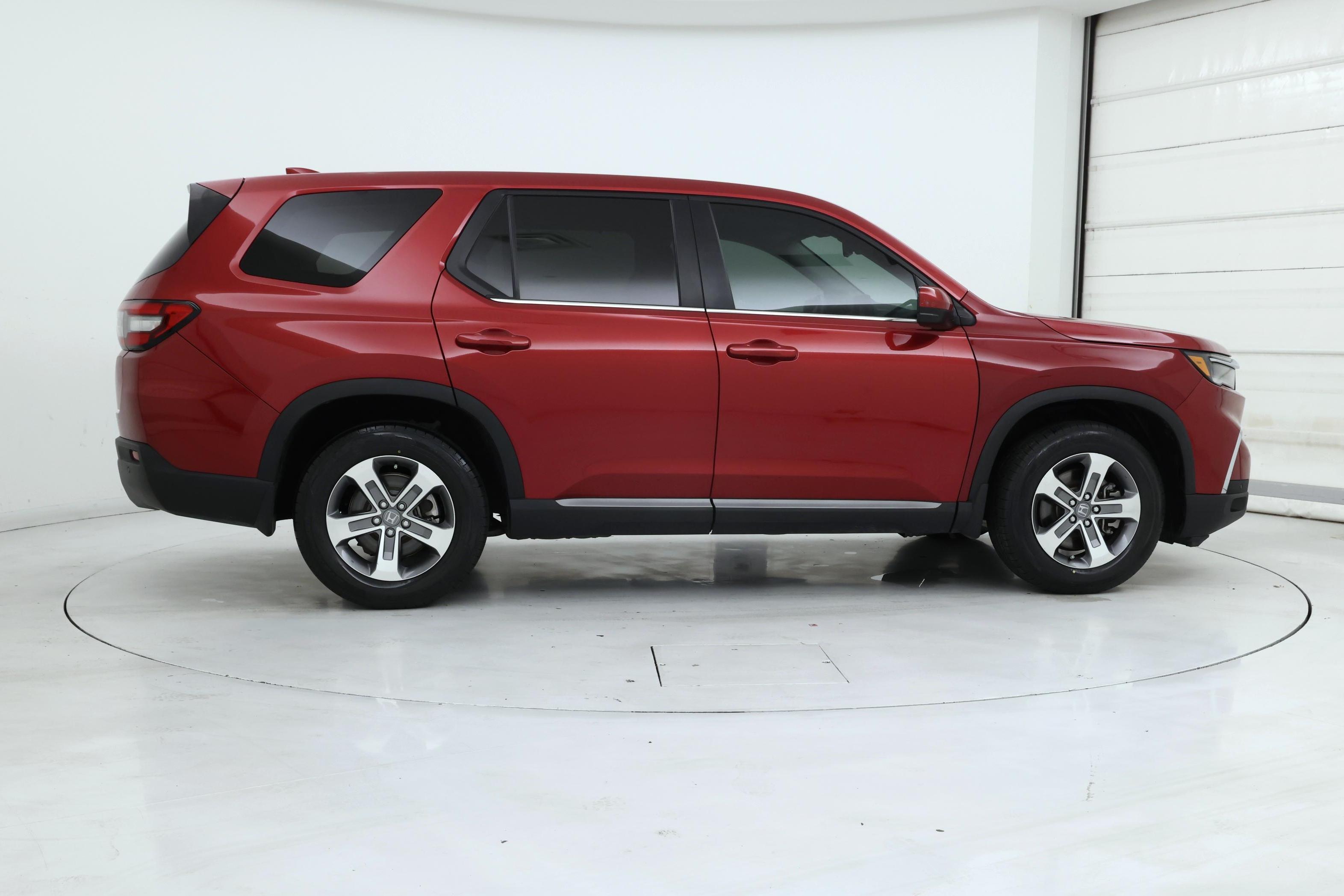 Thumbnail: 2023 Honda Pilot - 7