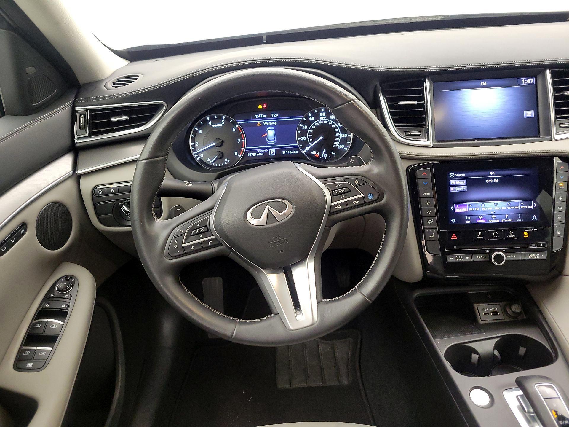Thumbnail: 2023 INFINITI QX50 - 10