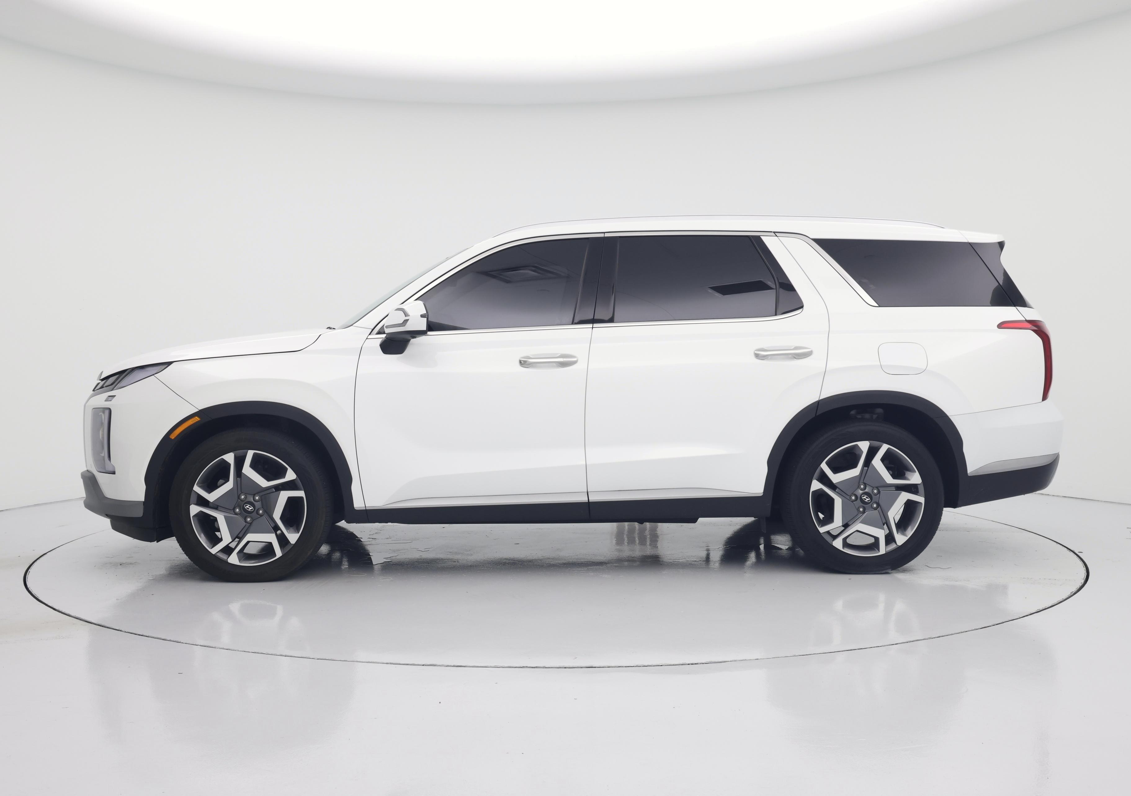 Thumbnail: 2023 Hyundai Palisade - 3