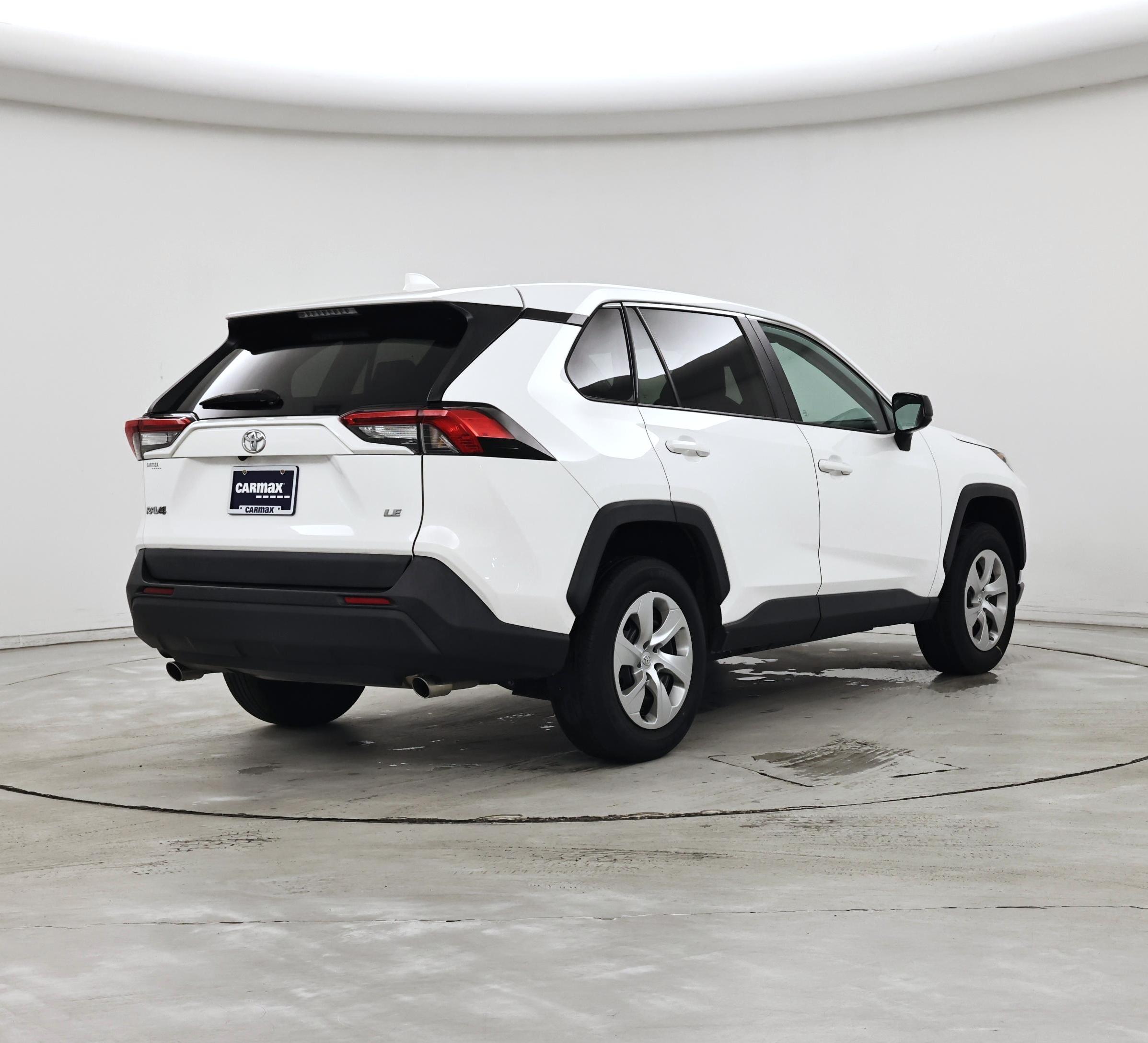 Thumbnail: 2022 Toyota RAV4 - 8