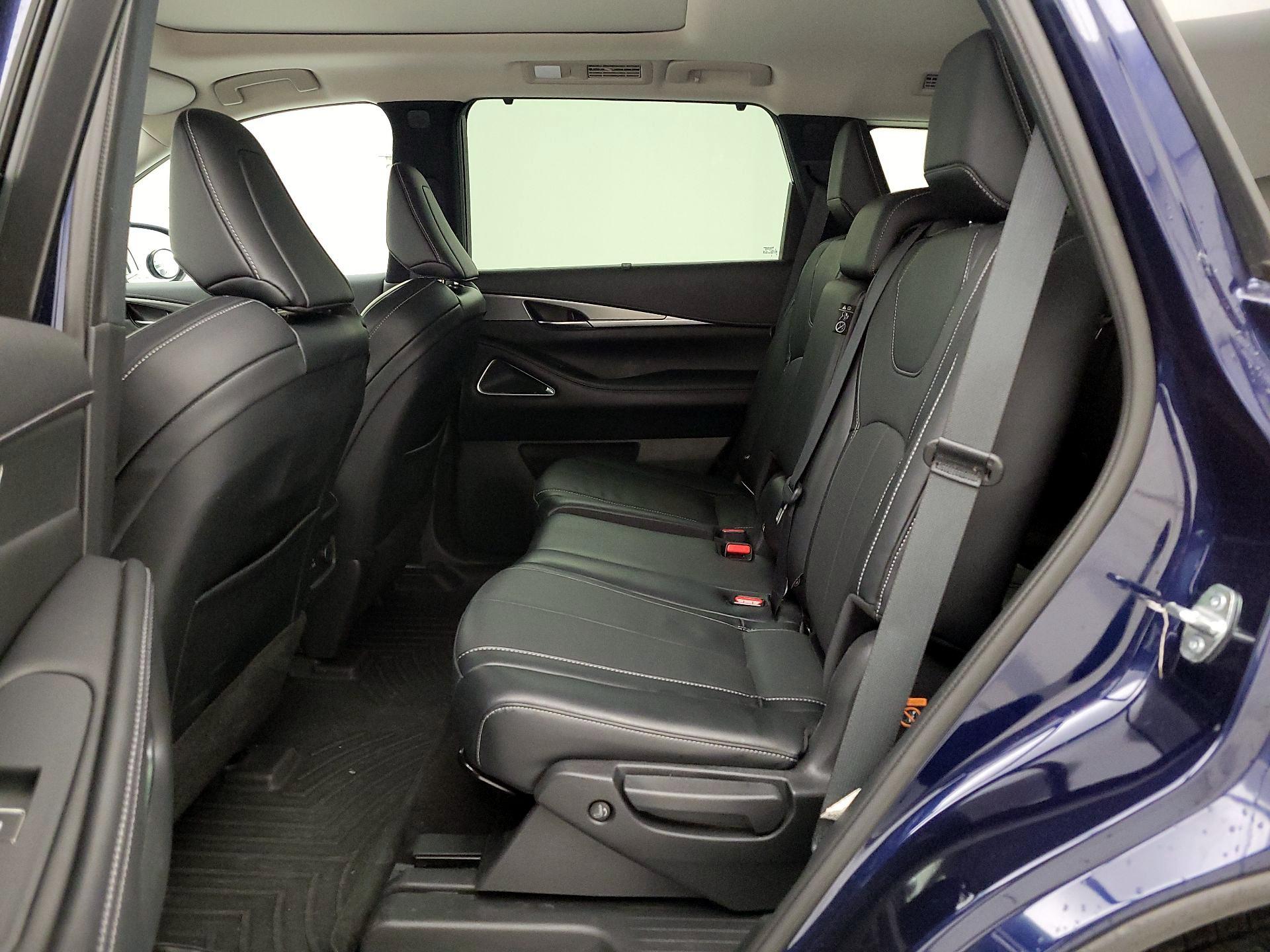 Thumbnail: 2023 INFINITI QX60 - 19