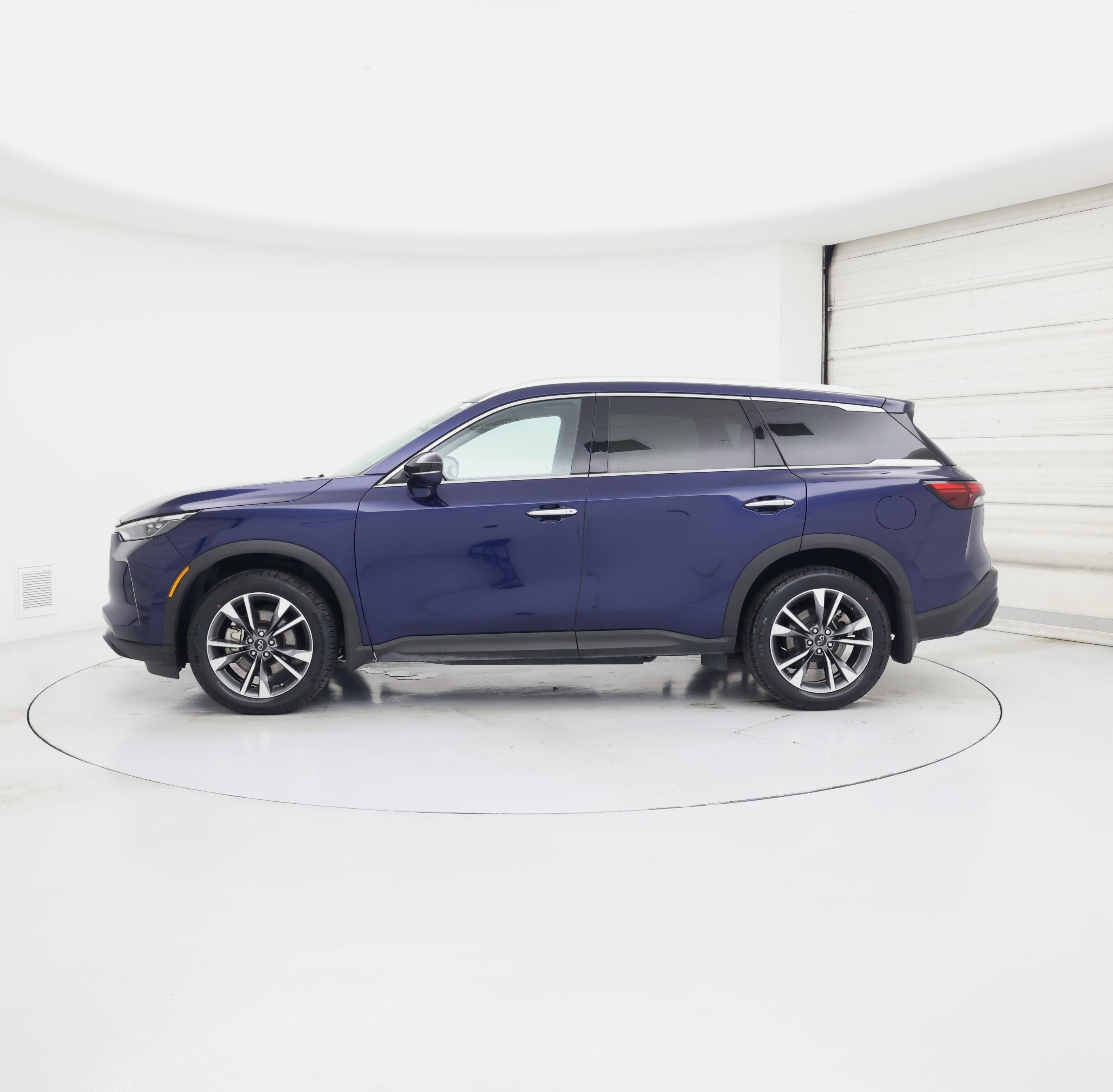 Thumbnail: 2023 INFINITI QX60 - 3