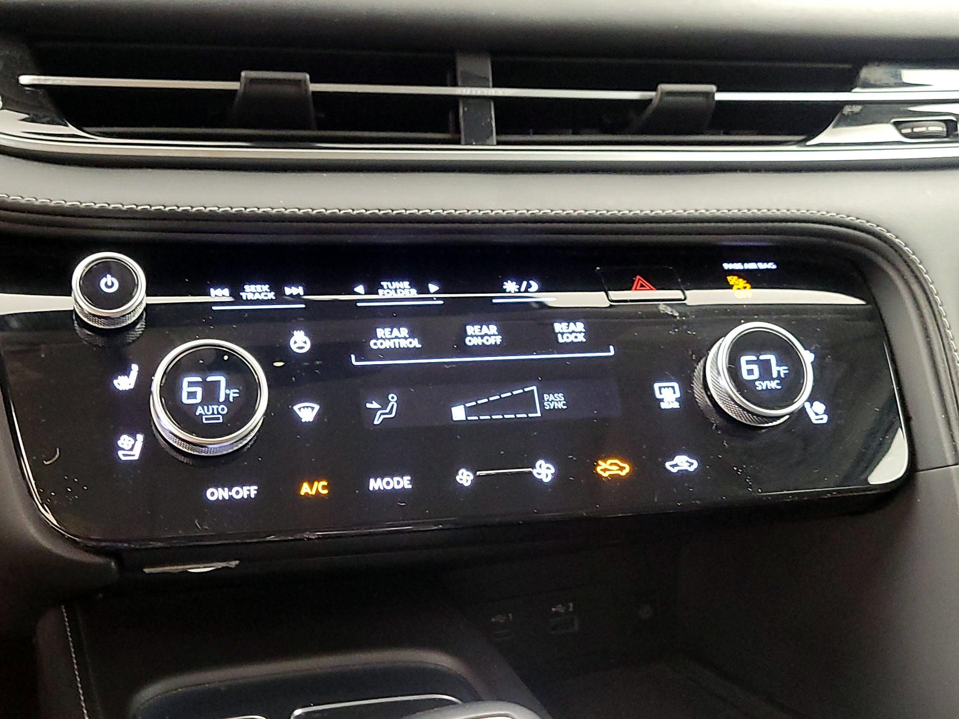 Thumbnail: 2023 INFINITI QX60 - 16