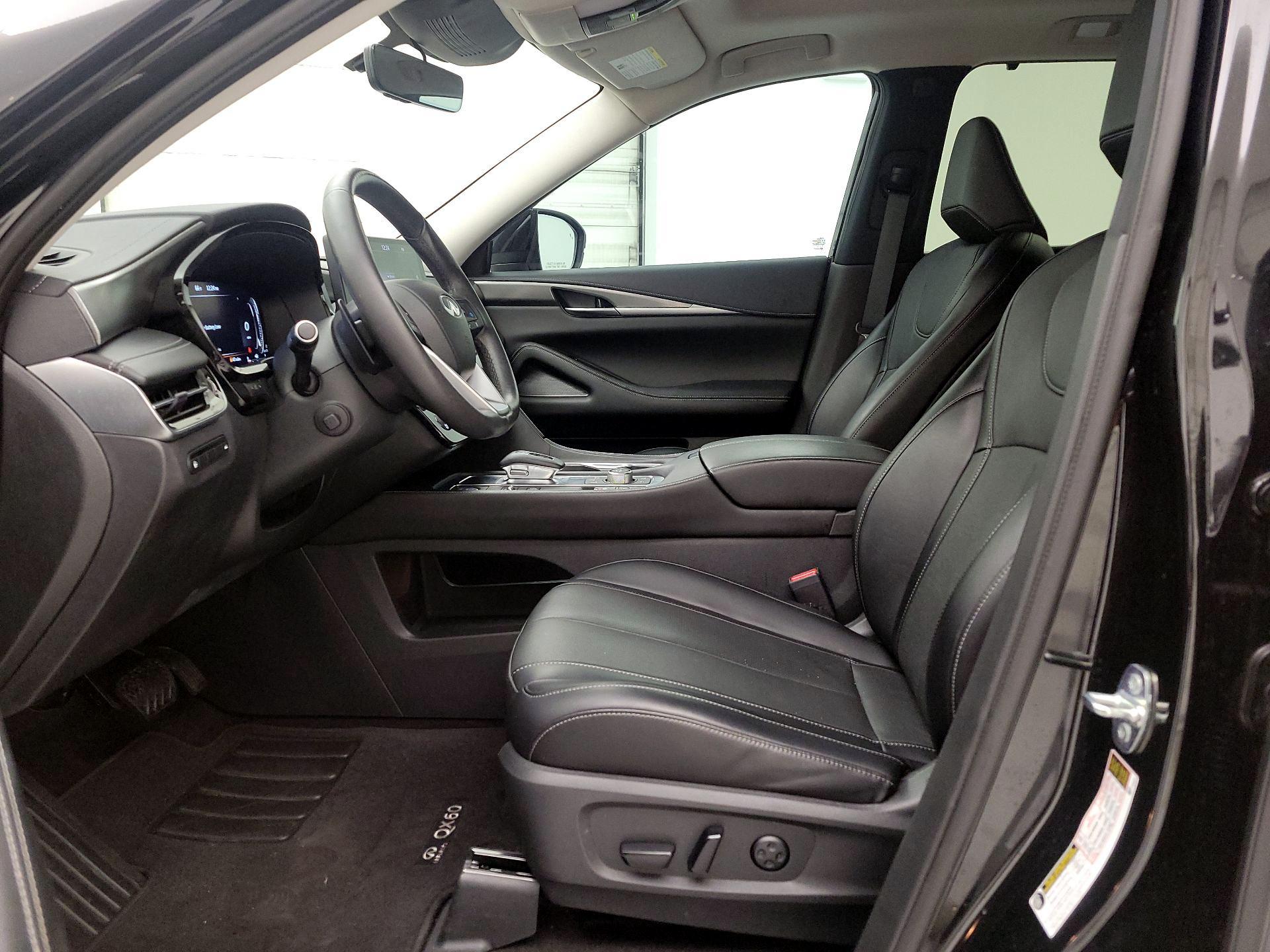 Thumbnail: 2023 INFINITI QX60 - 11
