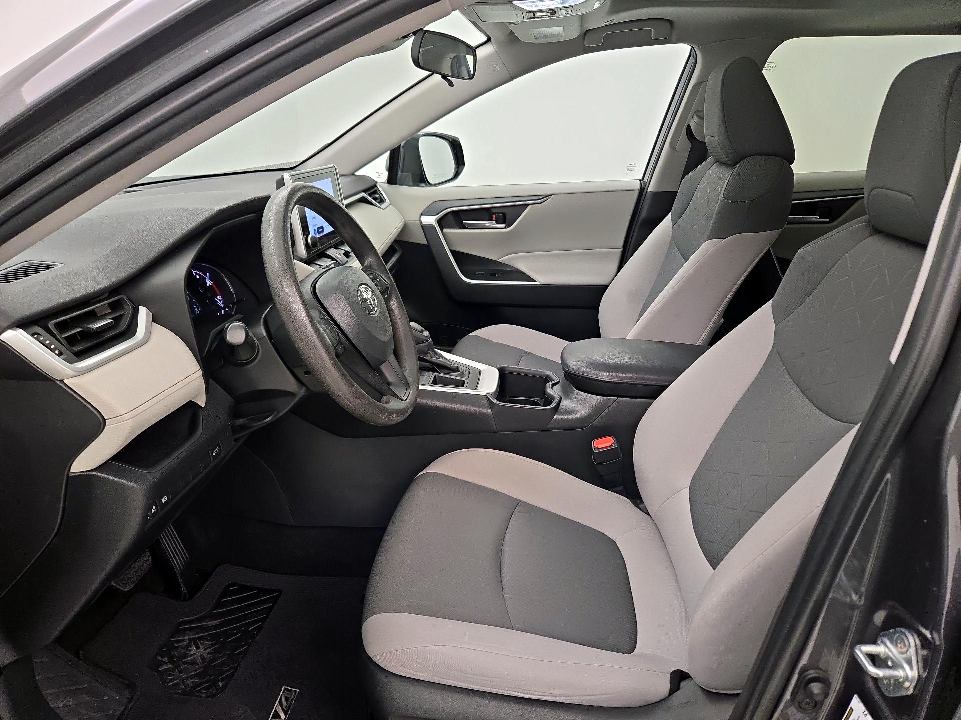 Thumbnail: 2023 Toyota RAV4 - 11