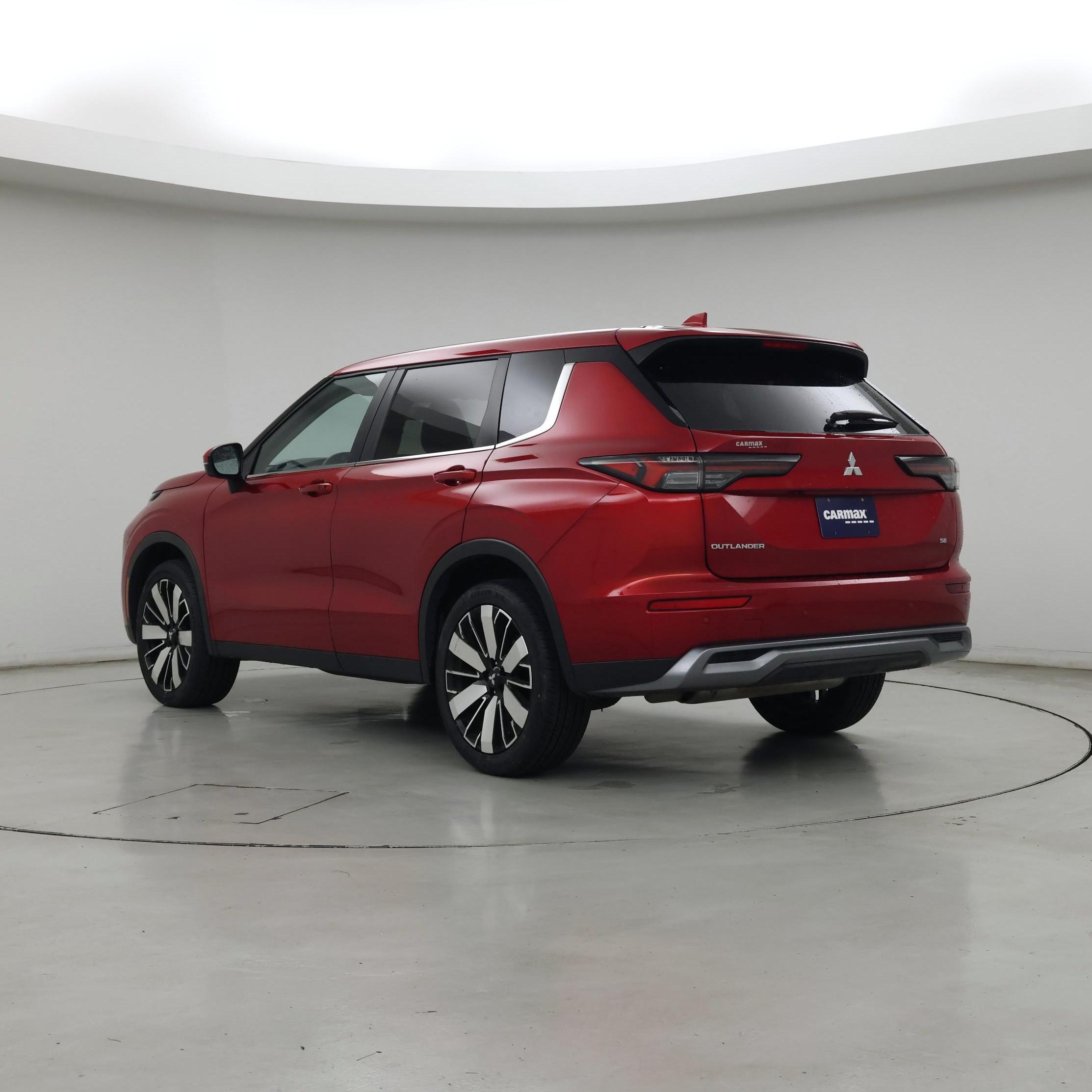 Thumbnail: 2025 Mitsubishi Outlander - 2
