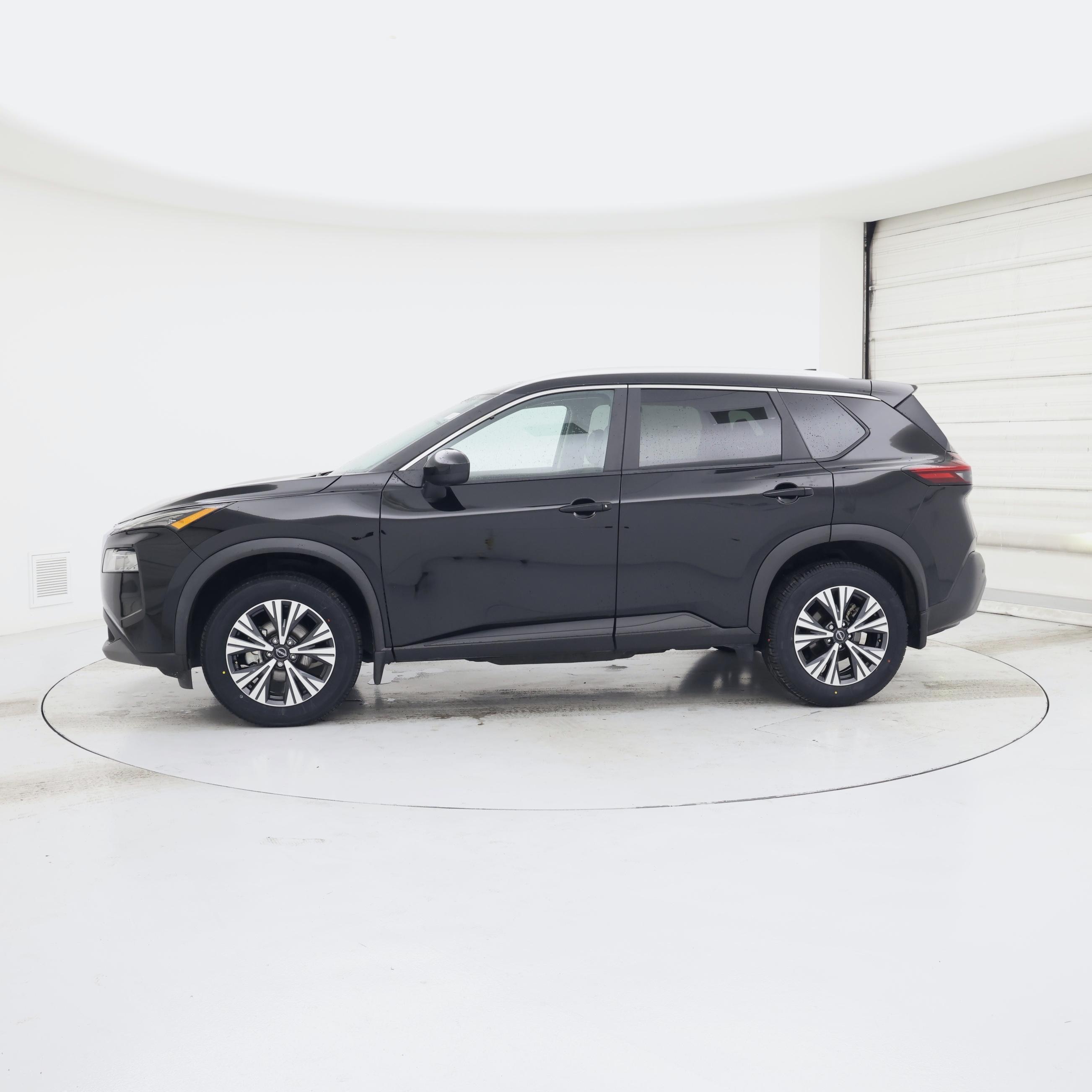 Thumbnail: 2023 Nissan Rogue - 3