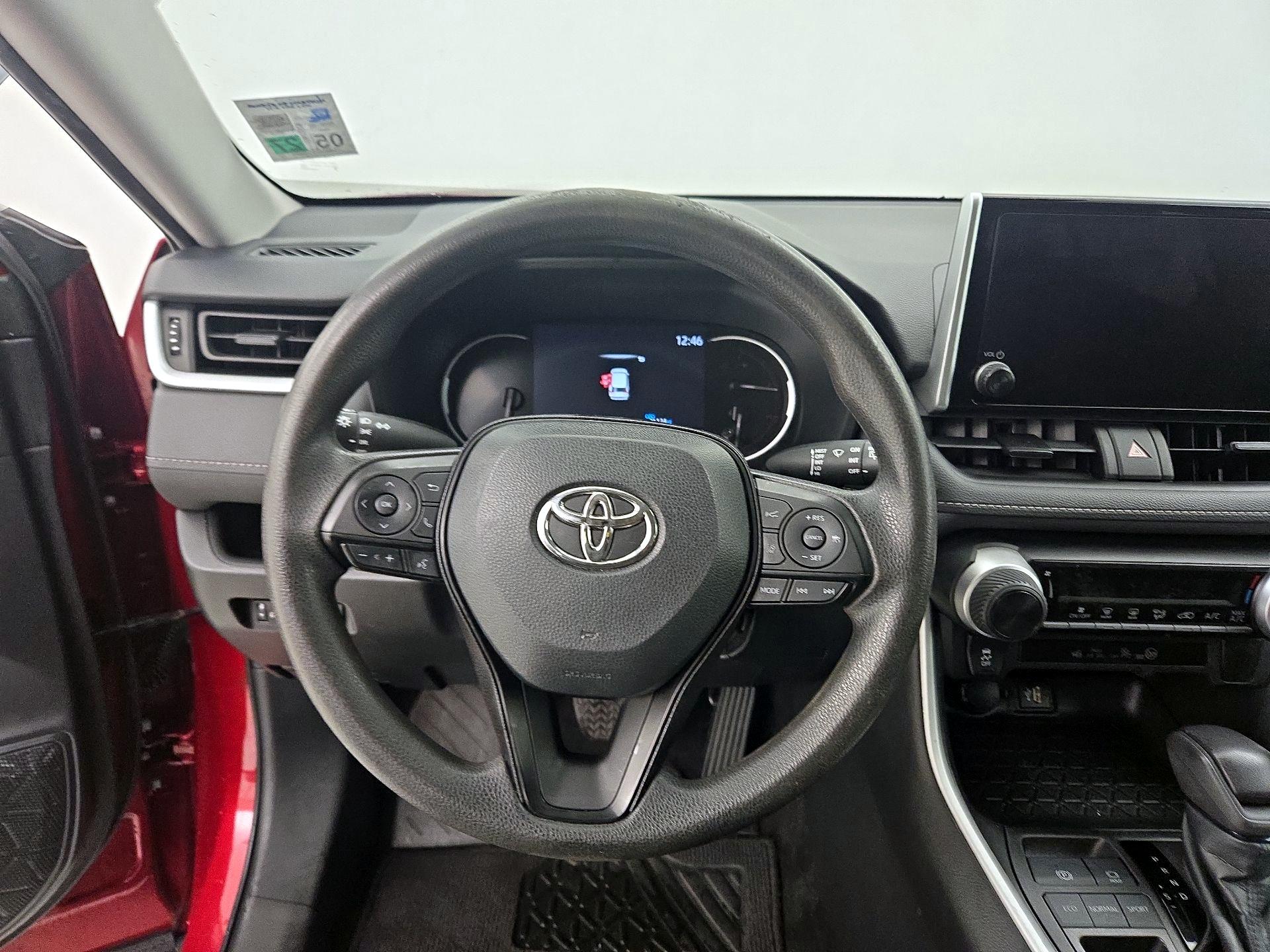Thumbnail: 2023 Toyota RAV4 - 10