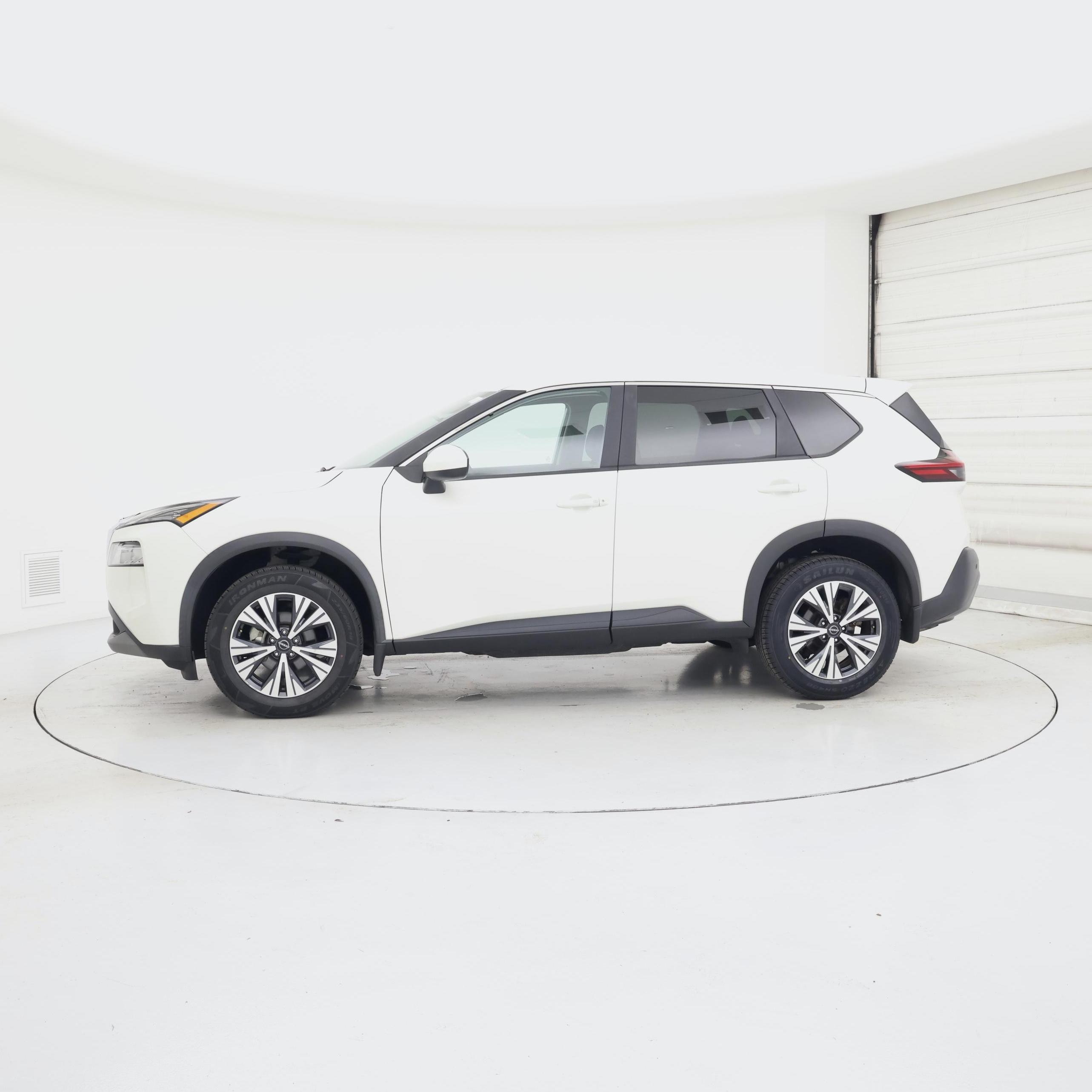 Thumbnail: 2023 Nissan Rogue - 3