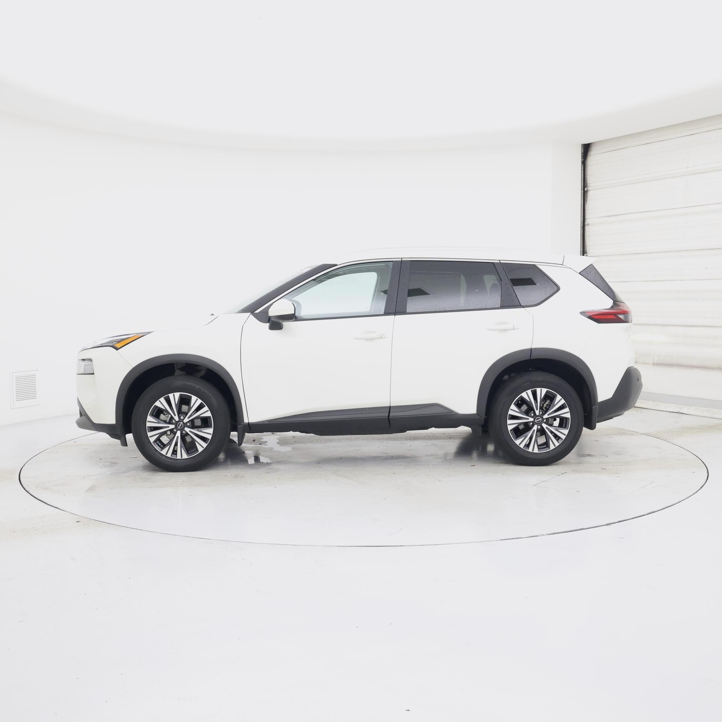 Thumbnail: 2023 Nissan Rogue - 3