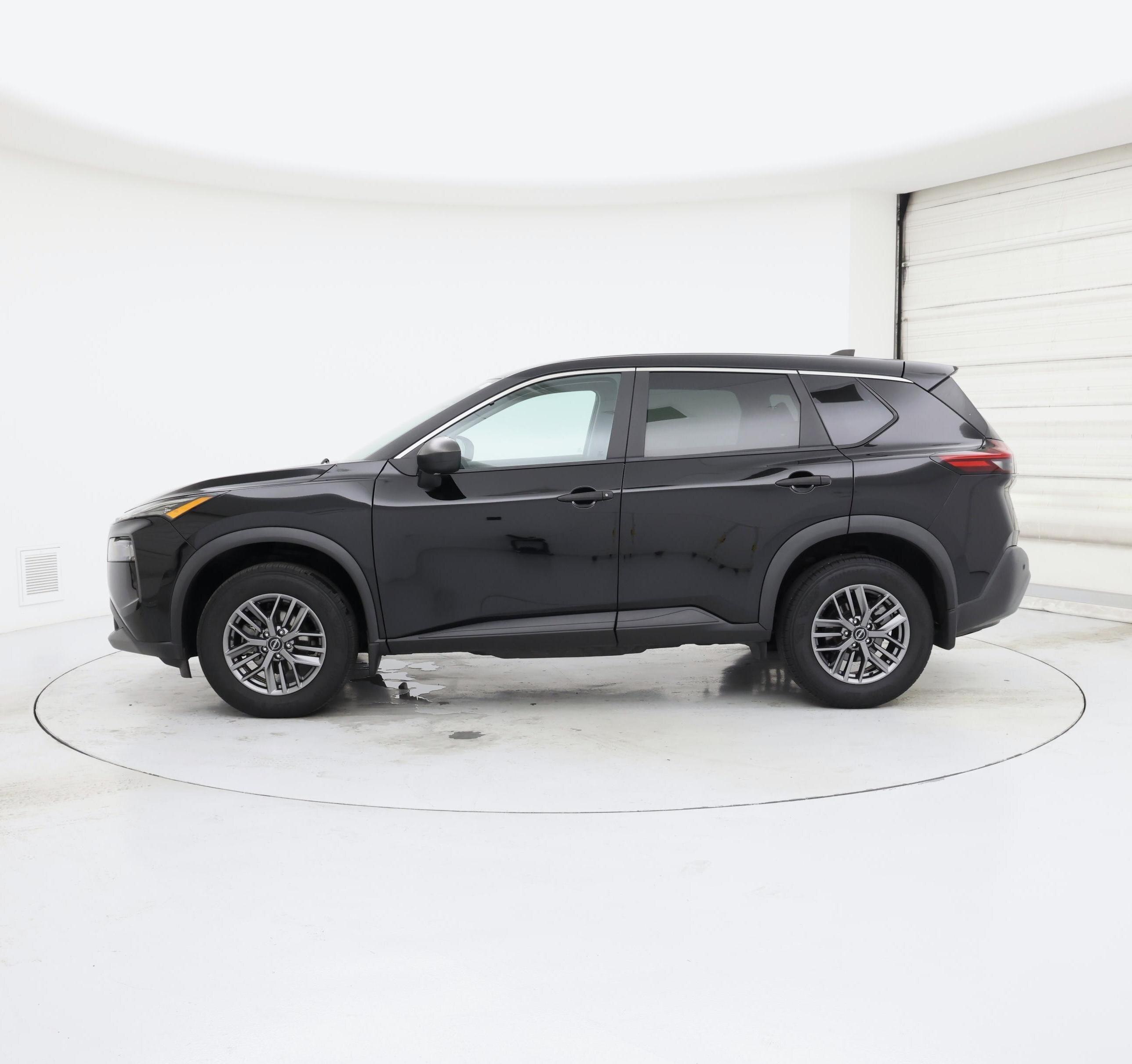 Thumbnail: 2021 Nissan Rogue - 3