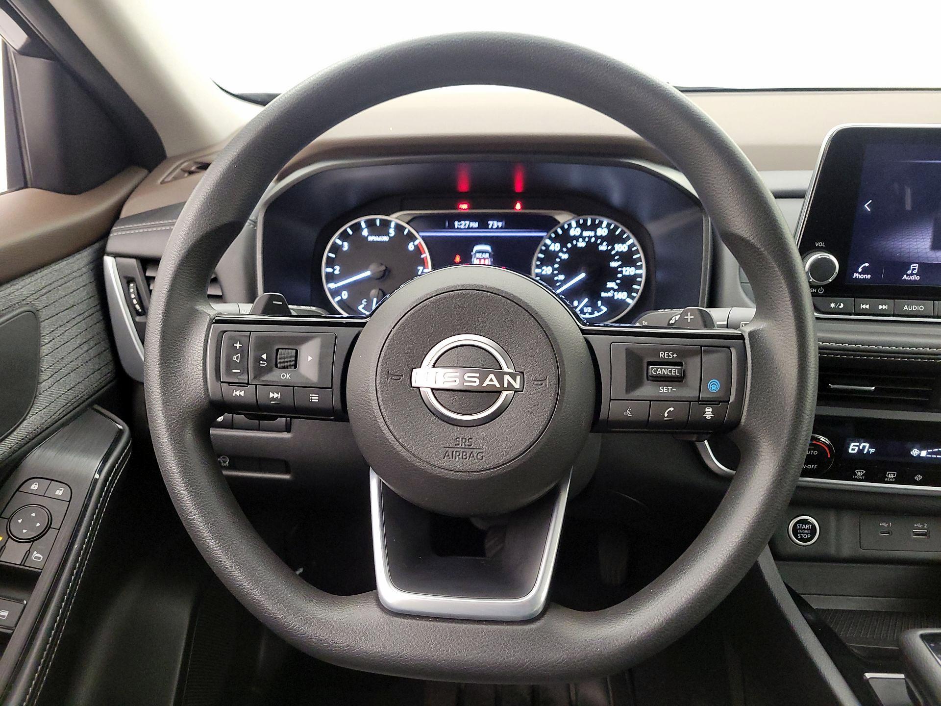 Thumbnail: 2023 Nissan Rogue - 10