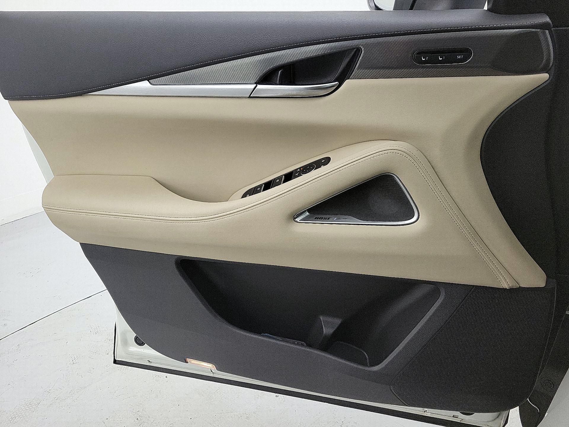 Thumbnail: 2023 INFINITI QX60 - 12