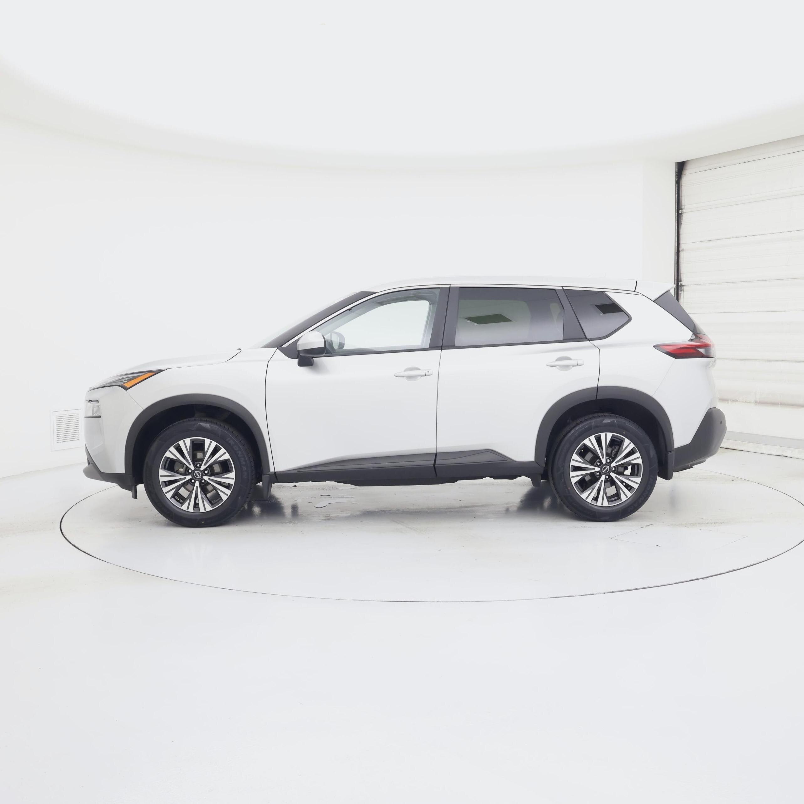 Thumbnail: 2023 Nissan Rogue - 3