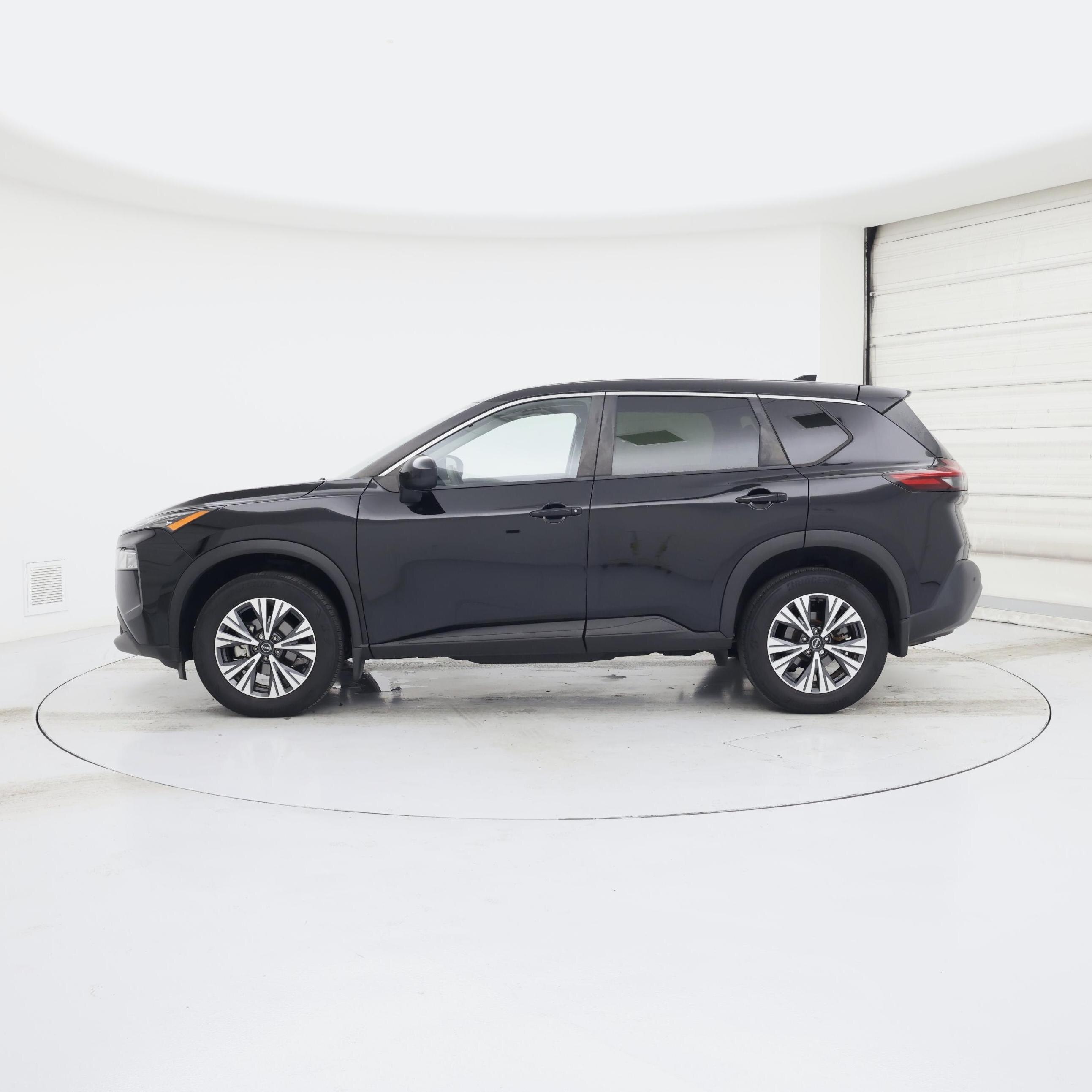 Thumbnail: 2023 Nissan Rogue - 3