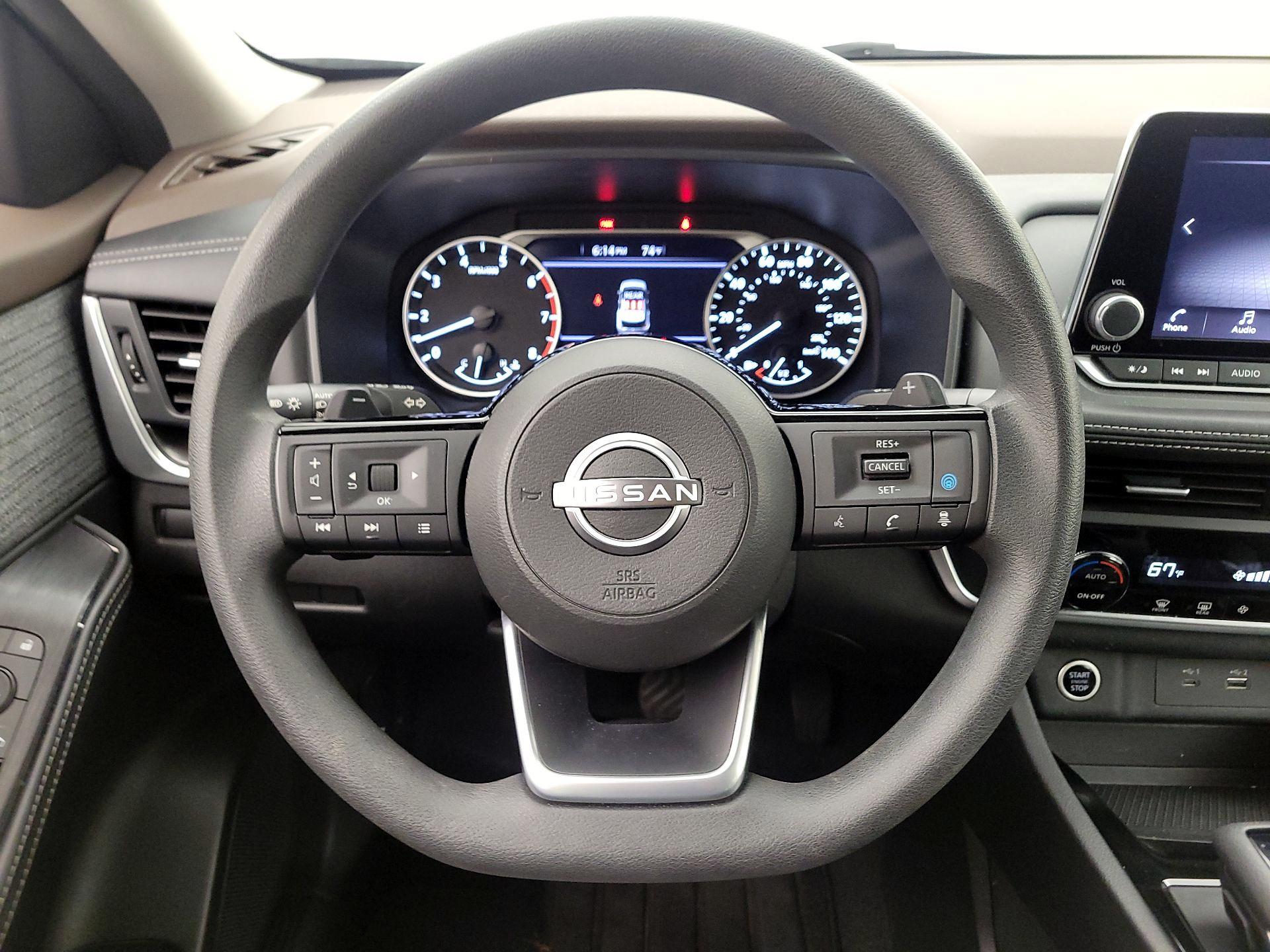 Thumbnail: 2023 Nissan Rogue - 10
