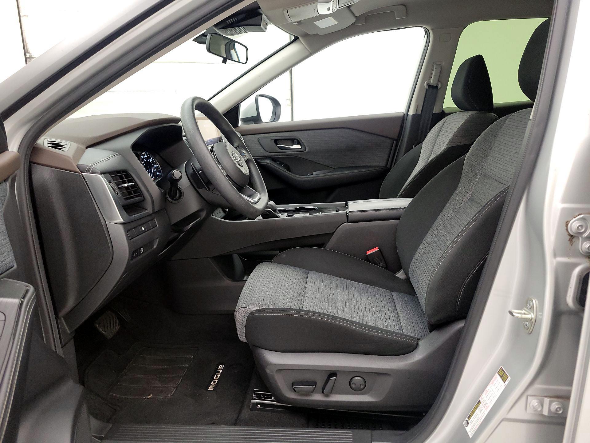 Thumbnail: 2023 Nissan Rogue - 11