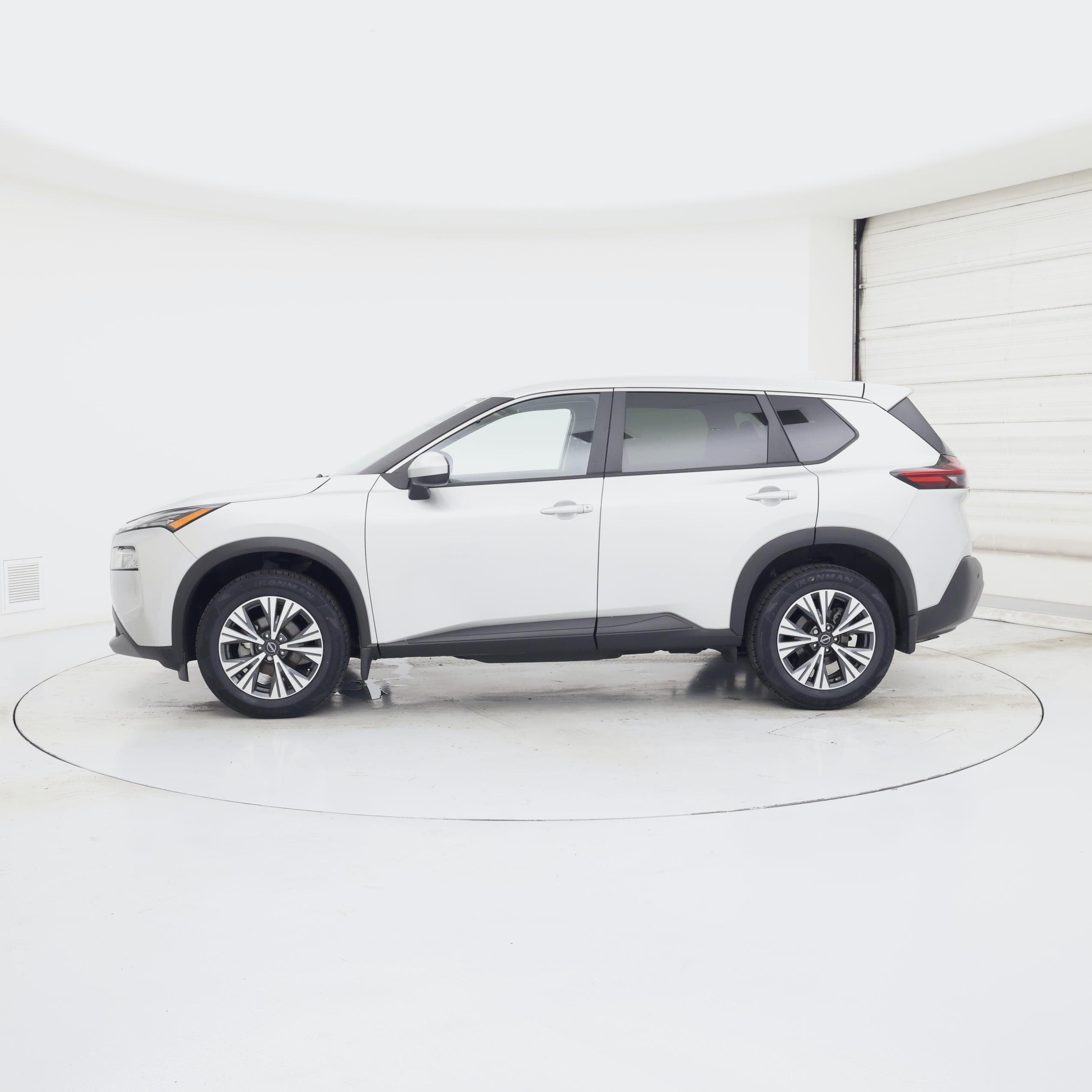 Thumbnail: 2023 Nissan Rogue - 3
