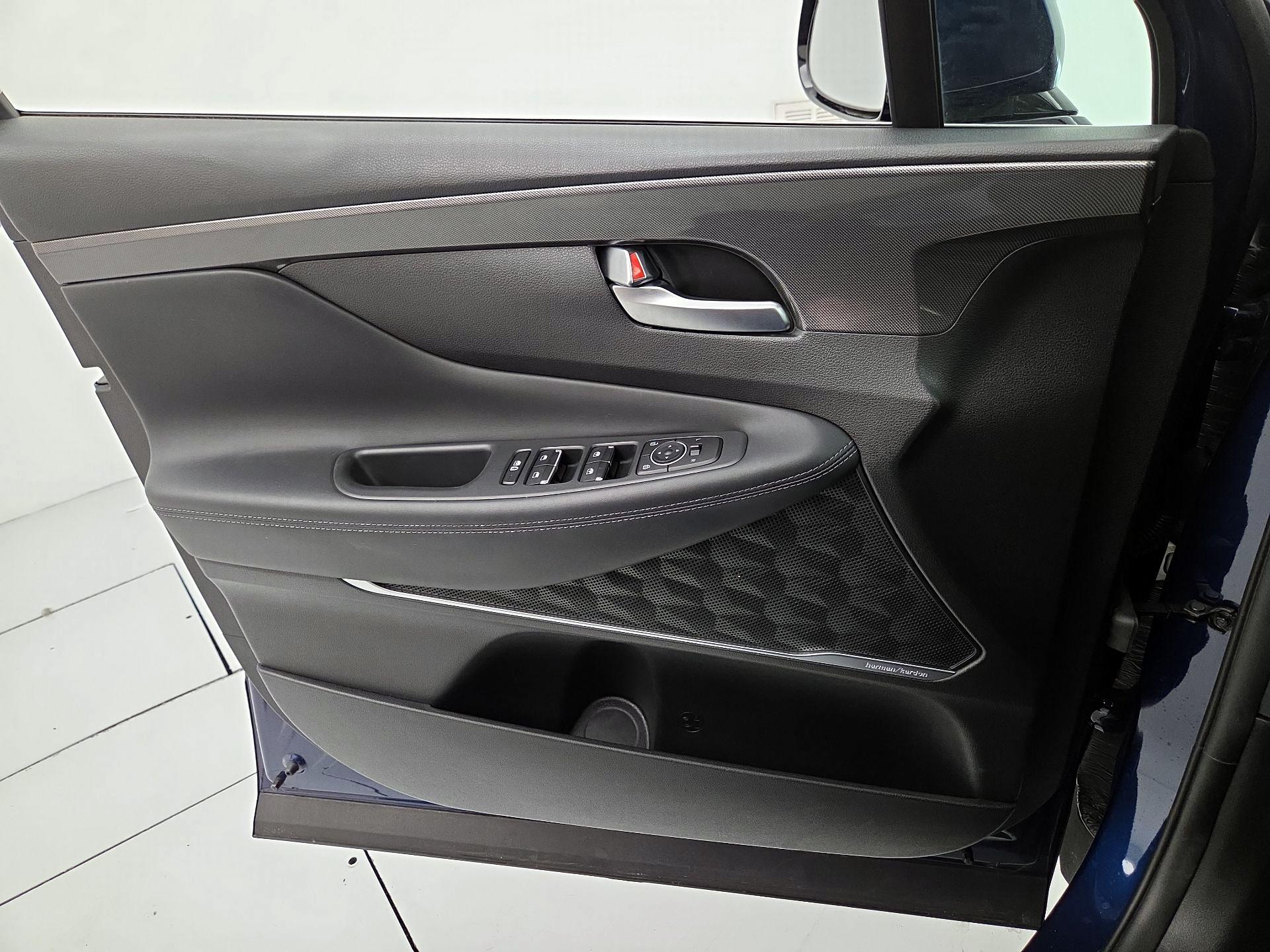 Thumbnail: 2023 Hyundai Santa Fe - 12