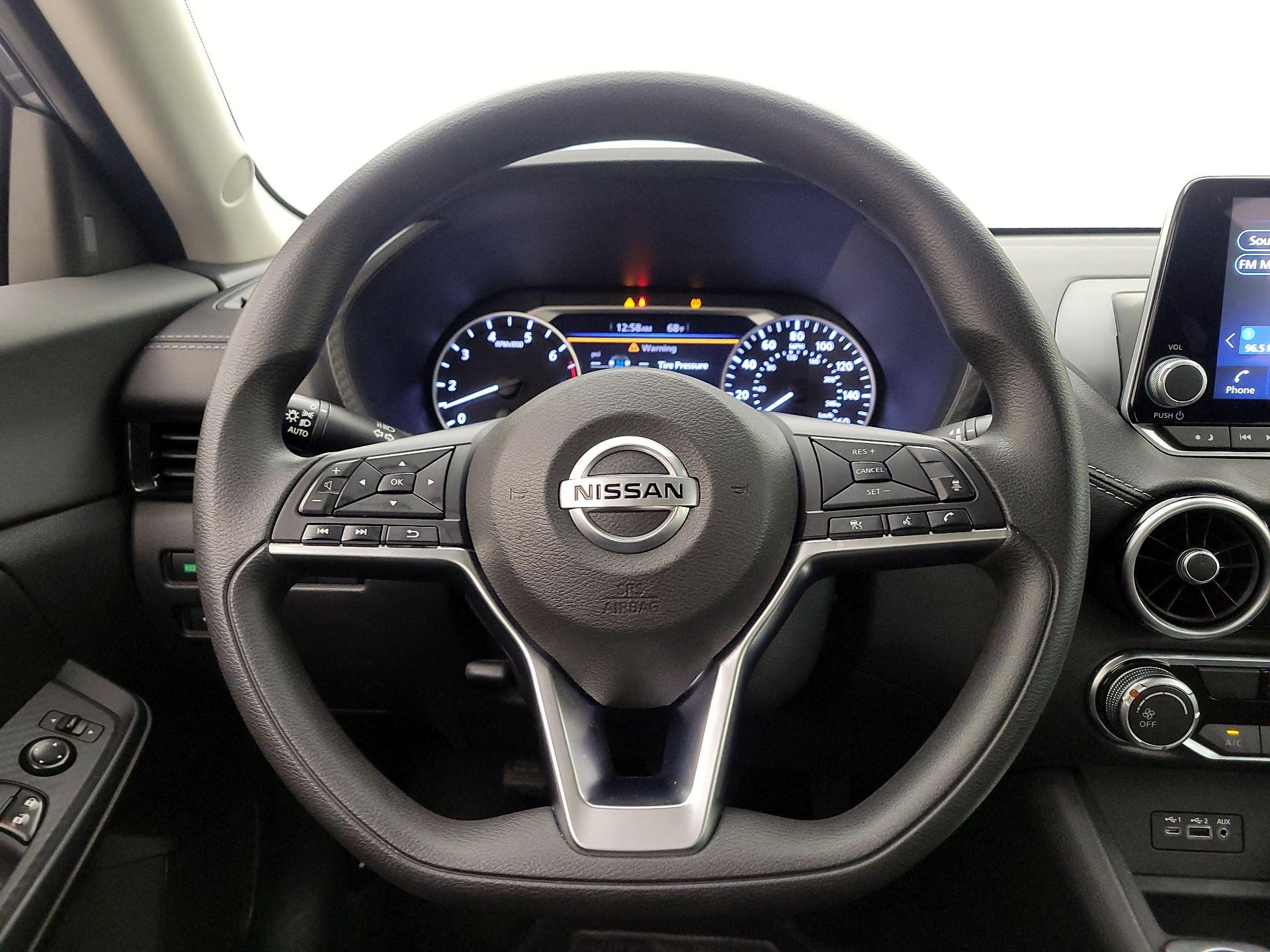 Thumbnail: 2023 Nissan Sentra - 10