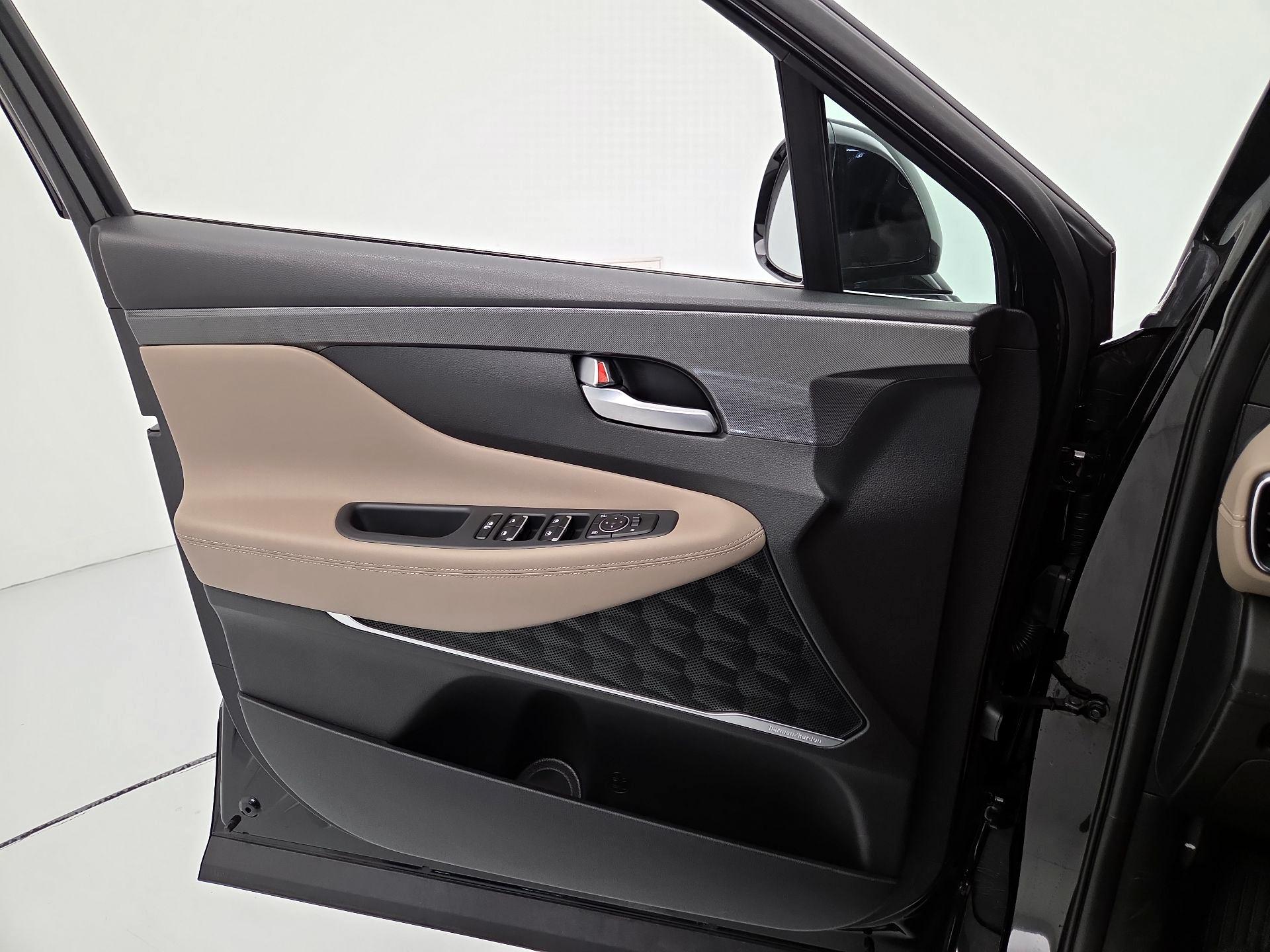 Thumbnail: 2023 Hyundai Santa Fe - 12