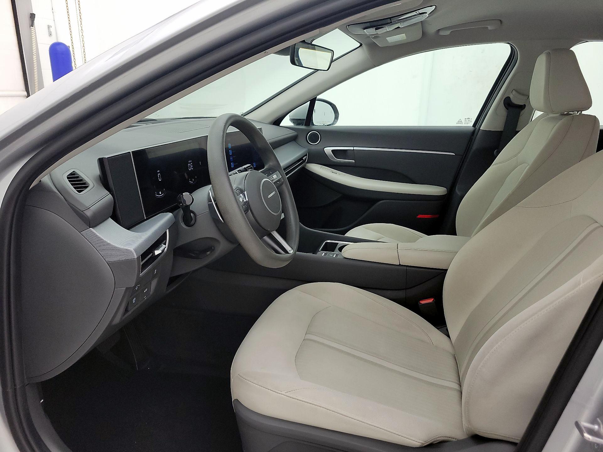Thumbnail: 2025 Hyundai Sonata - 11
