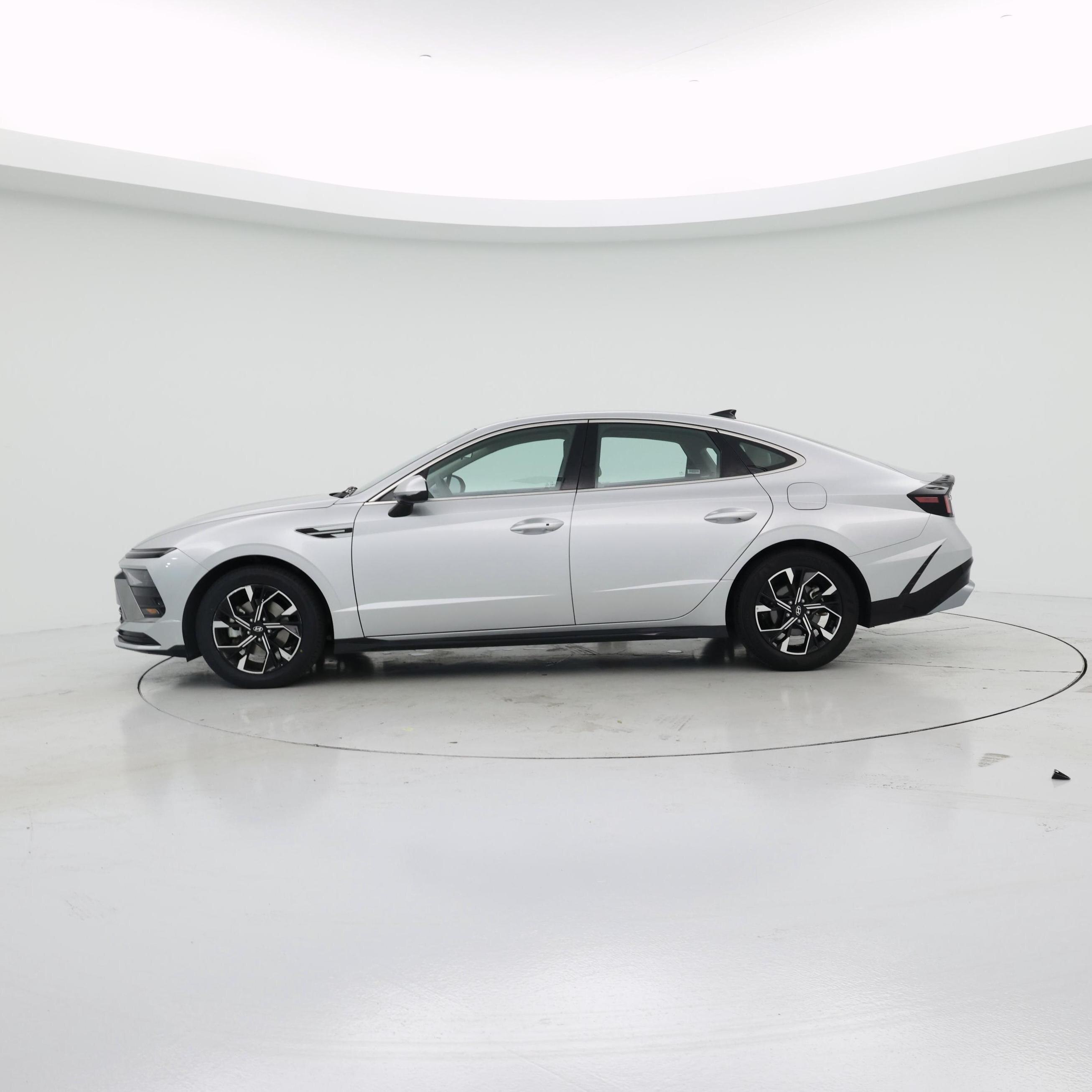 Thumbnail: 2025 Hyundai Sonata - 3