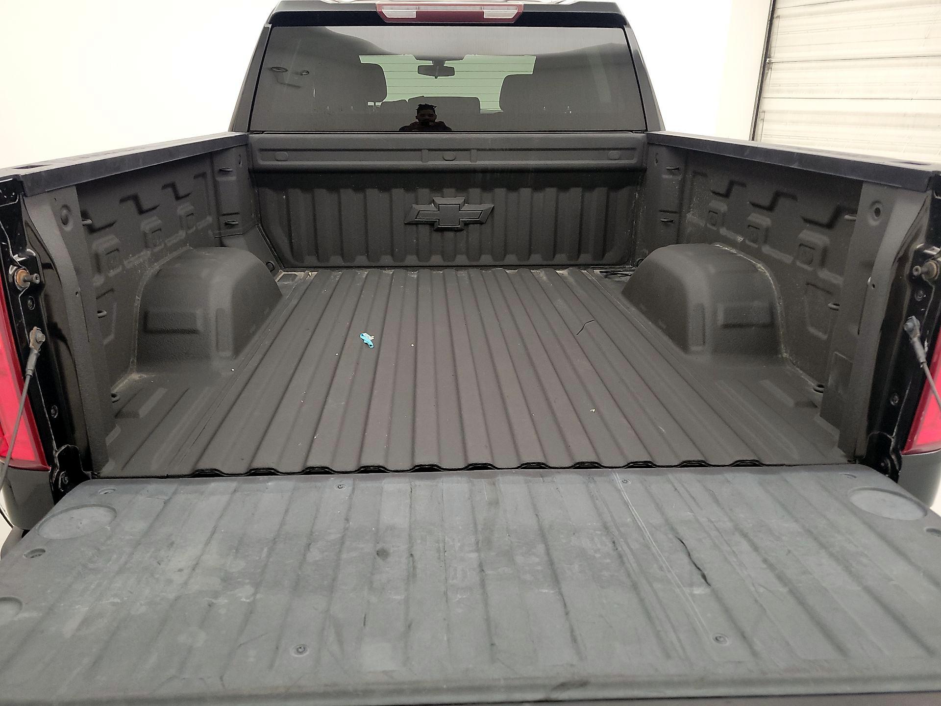 Thumbnail: 2021 Chevrolet Silverado 1500 - 19