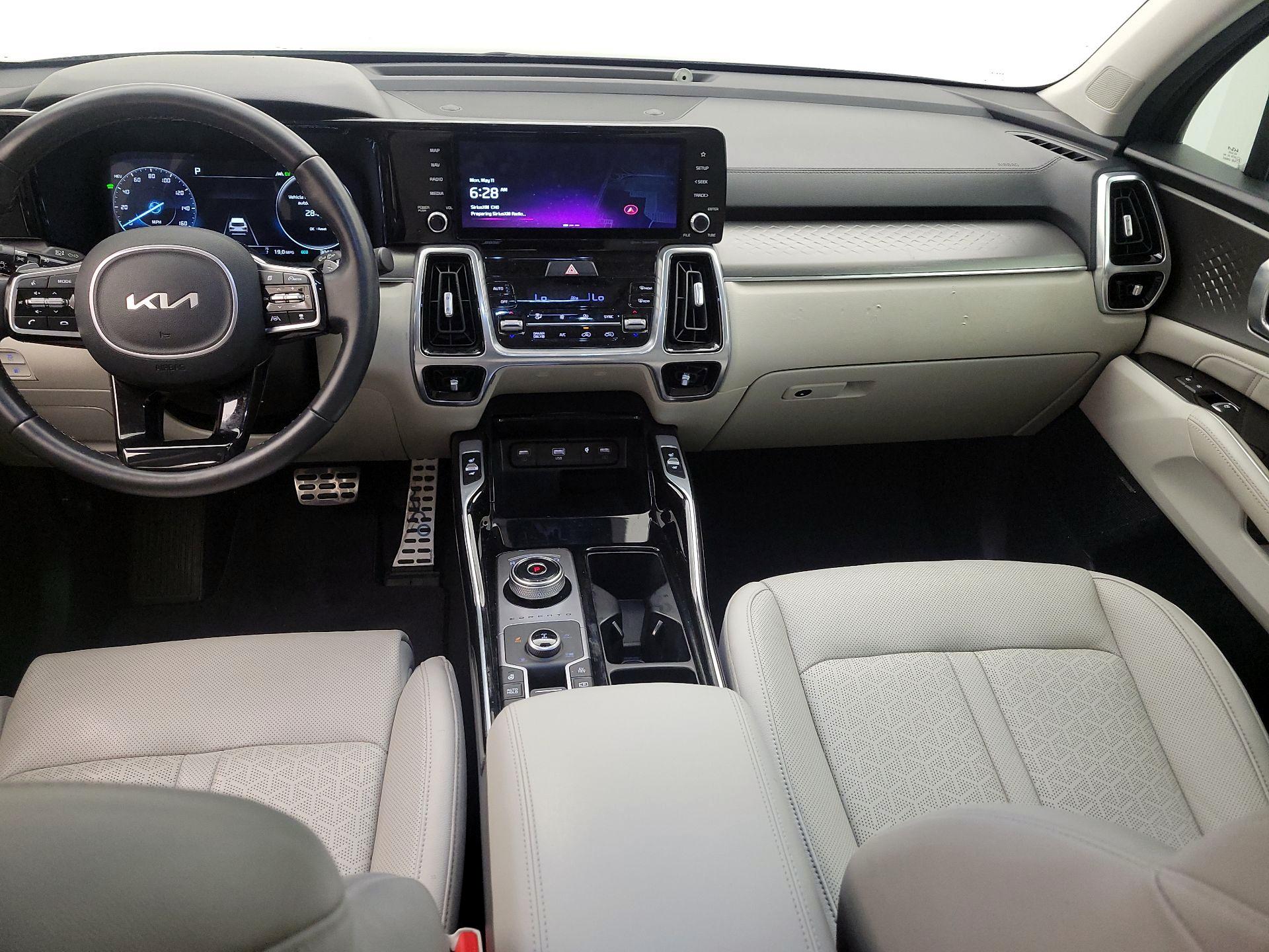 Thumbnail: 2023 Kia Sorento - 9
