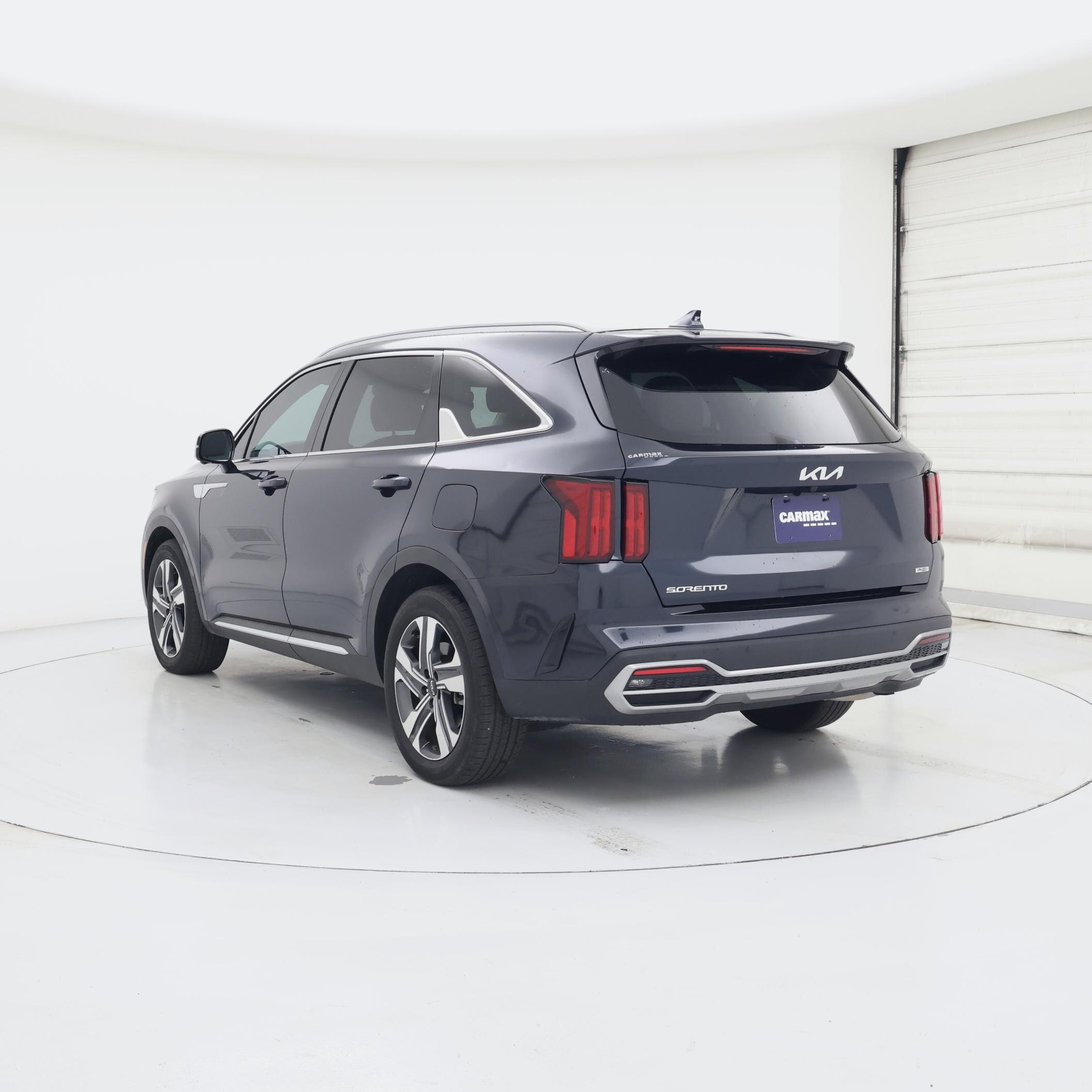 Thumbnail: 2023 Kia Sorento - 2