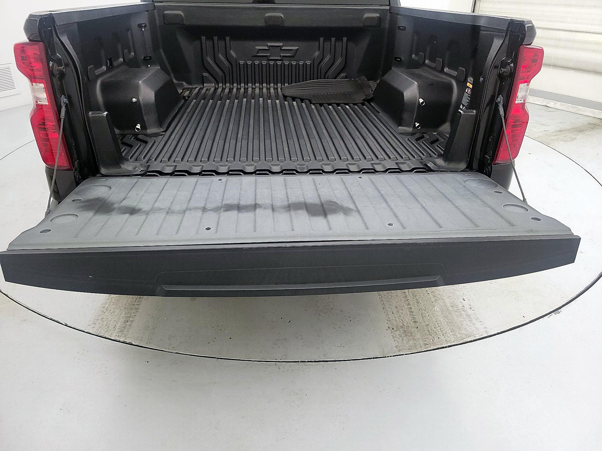 Thumbnail: 2022 Chevrolet Silverado 1500 - 16
