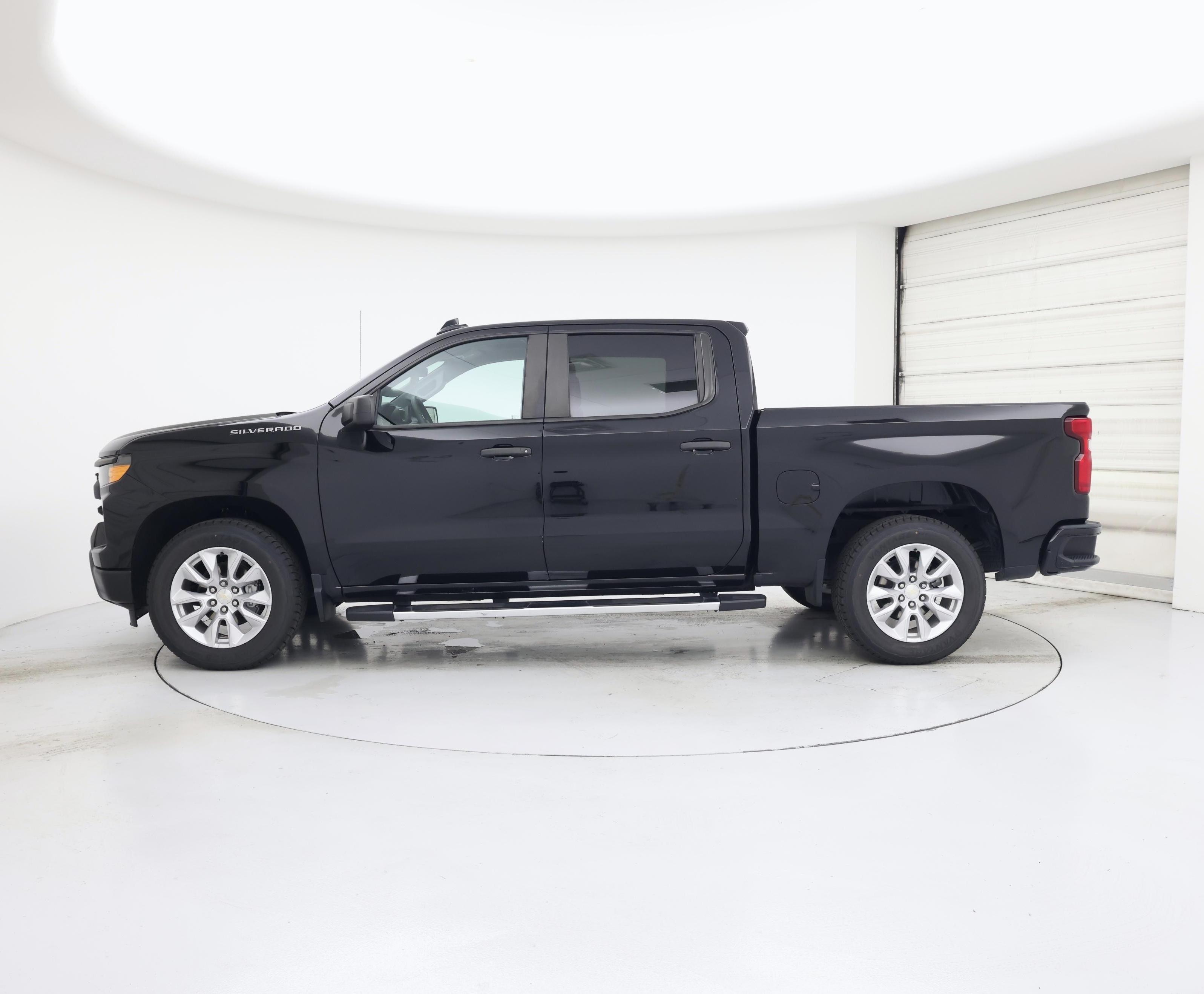 Thumbnail: 2022 Chevrolet Silverado 1500 - 3