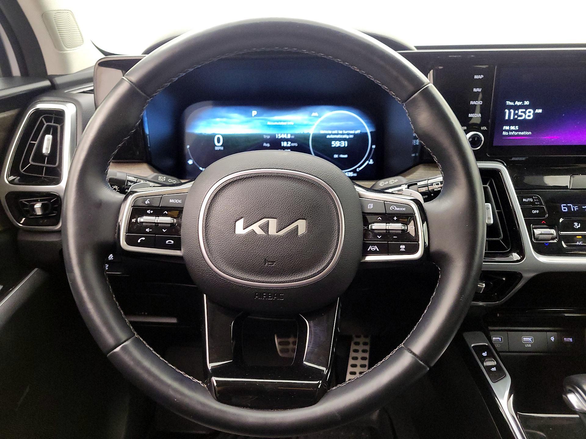 Thumbnail: 2023 Kia Sorento - 10