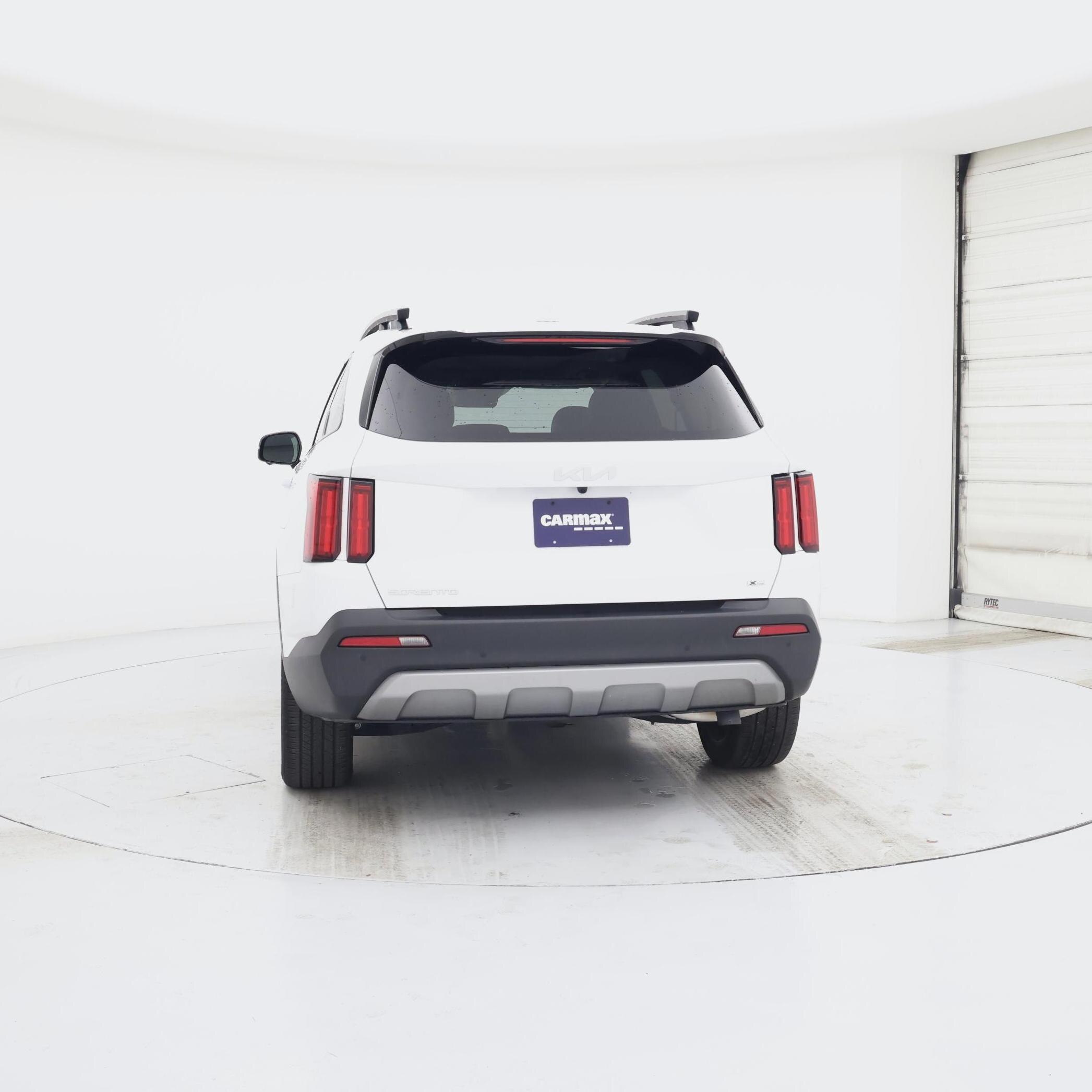 Thumbnail: 2023 Kia Sorento - 6