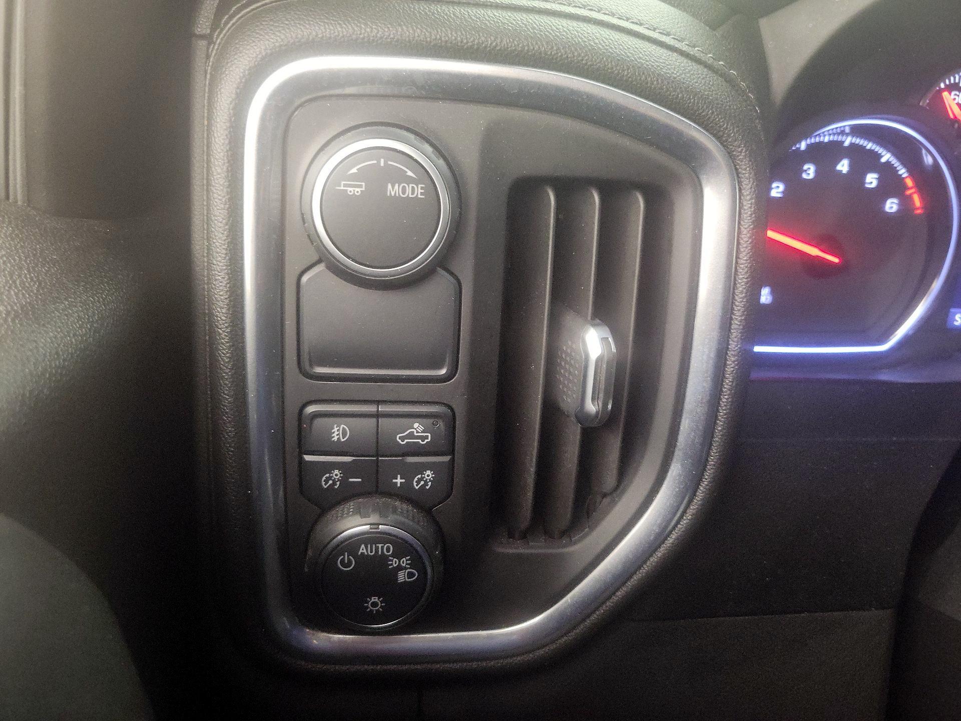 Thumbnail: 2020 Chevrolet Silverado 1500 - 13