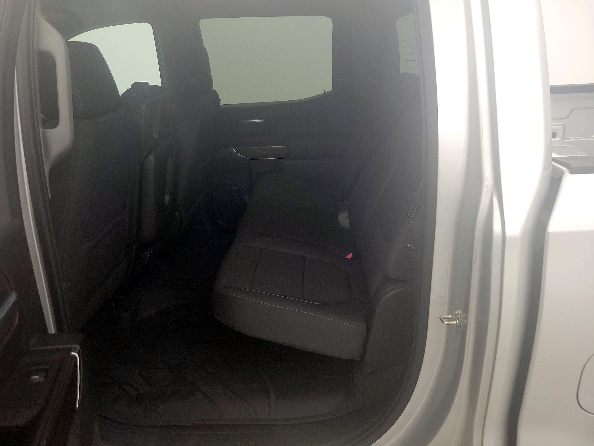 Thumbnail: 2020 Chevrolet Silverado 1500 - 19