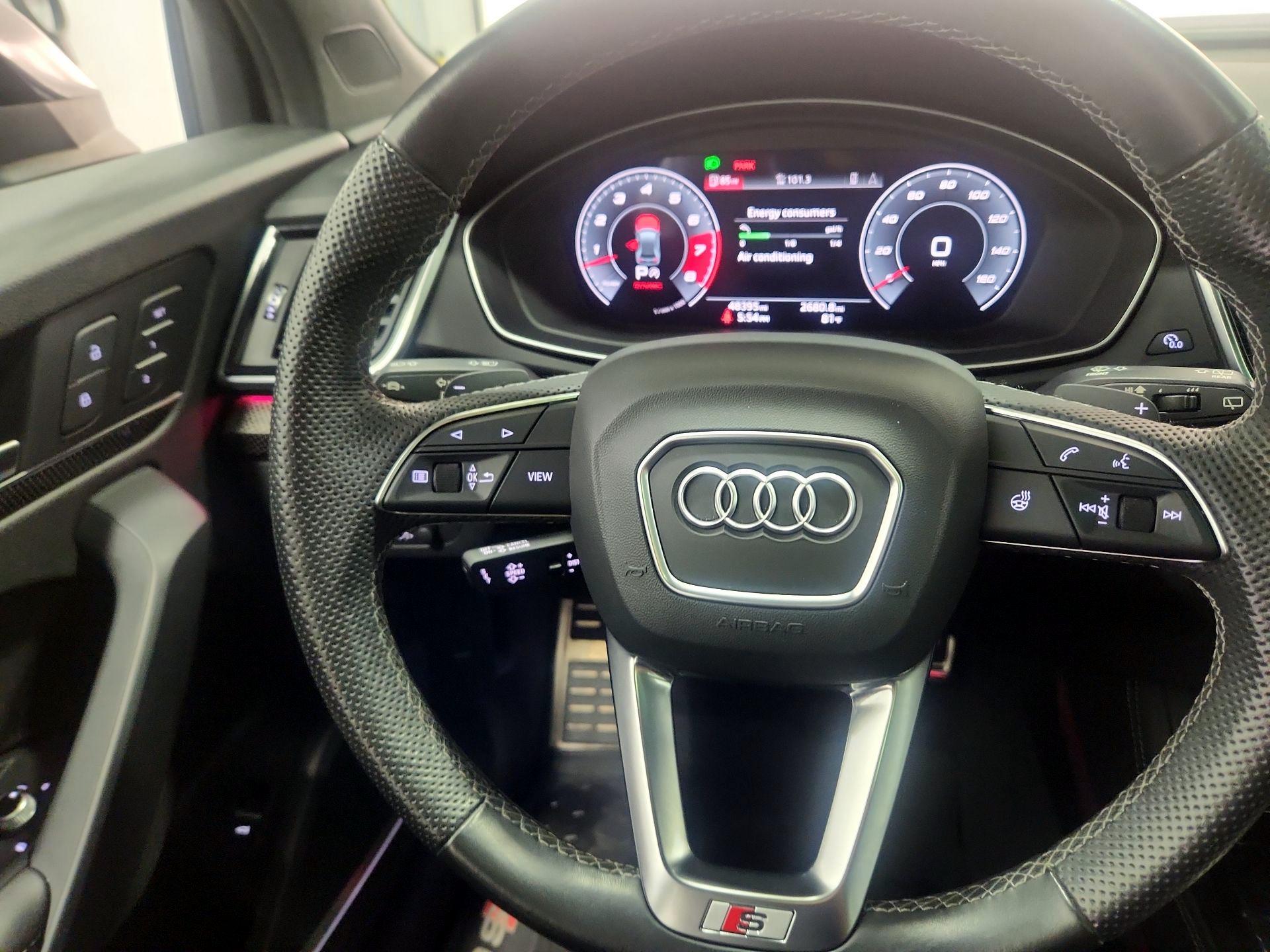 Thumbnail: 2021 Audi SQ5 - 10
