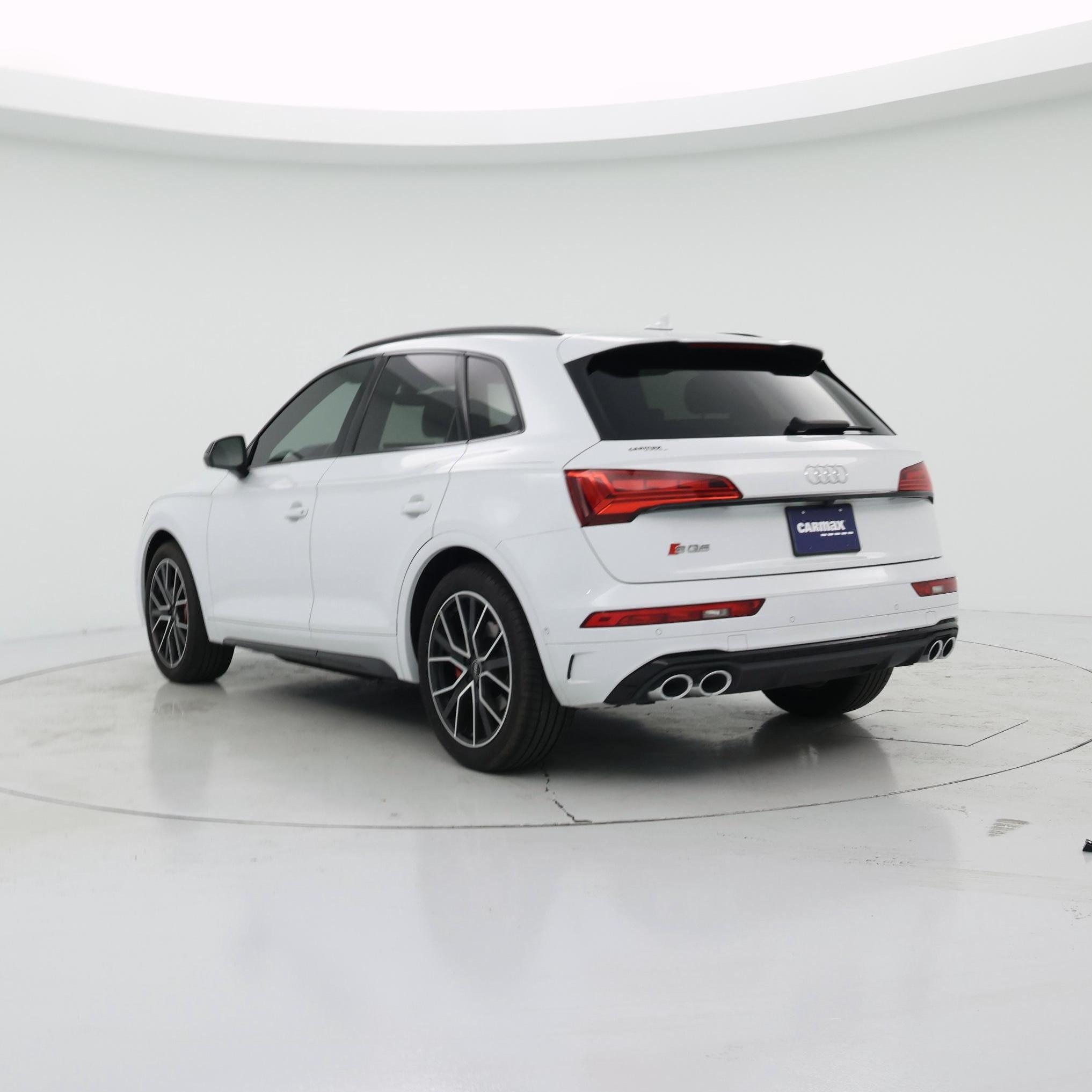 Thumbnail: 2021 Audi SQ5 - 2